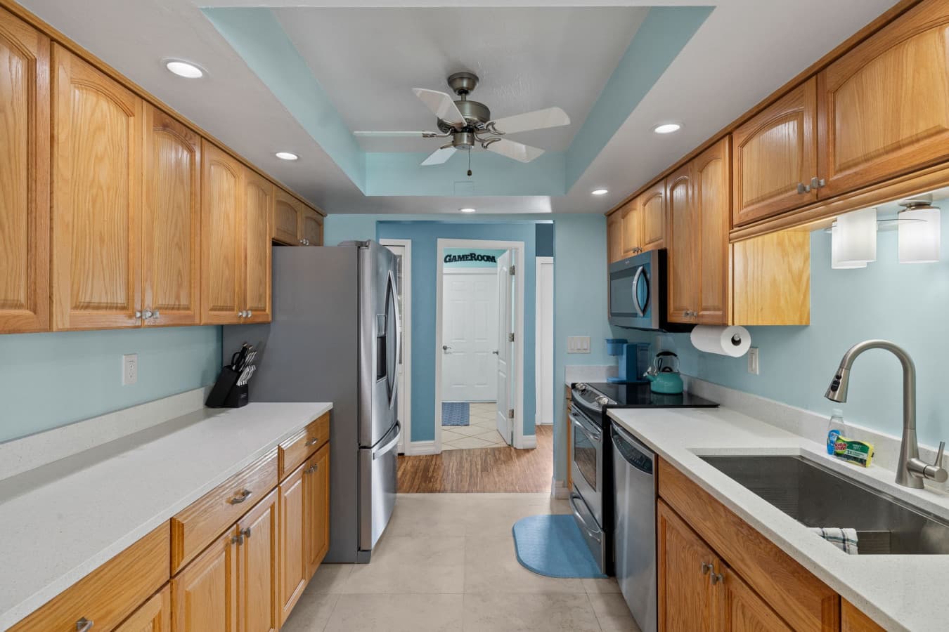 7-Kitchen 1.jpg