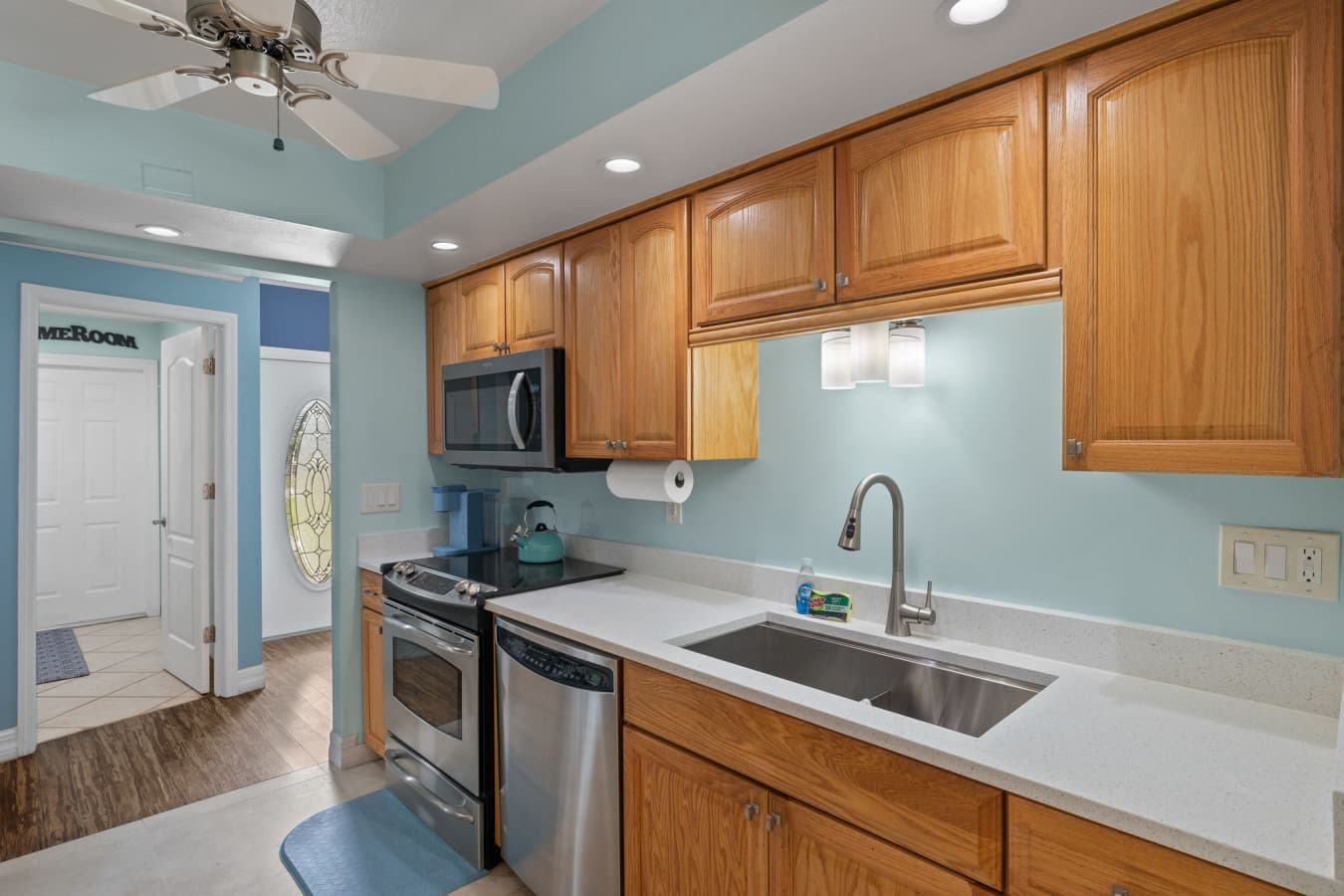 8-Kitchen 2.jpg