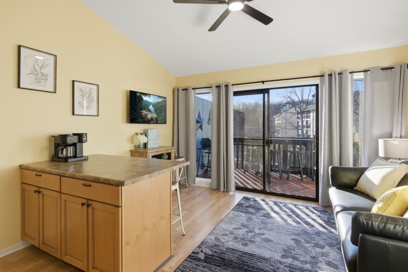 07-149 Southwood Shores Pl 4C - 7.jpg