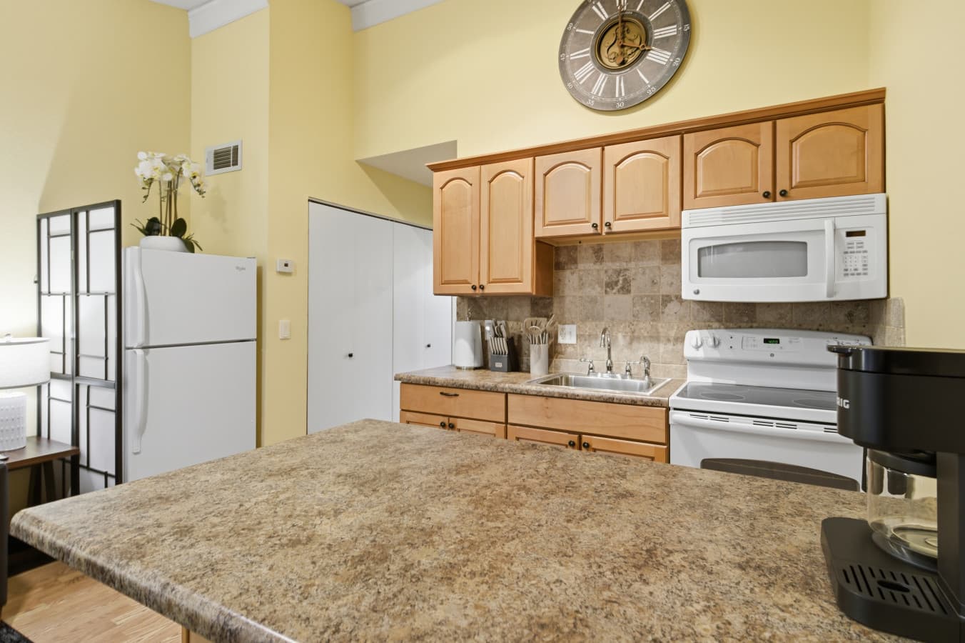 13-149 Southwood Shores Pl 4C - 13.jpg