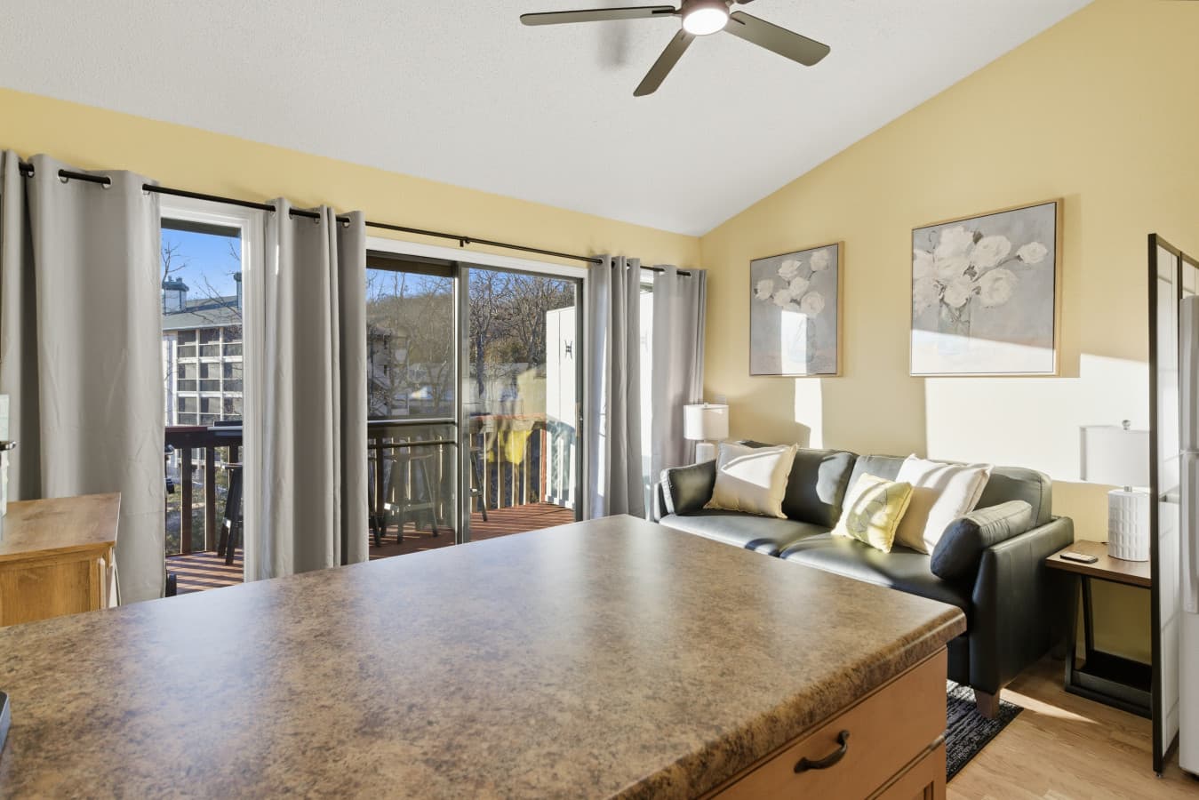 05-149 Southwood Shores Pl 4C - 5.jpg