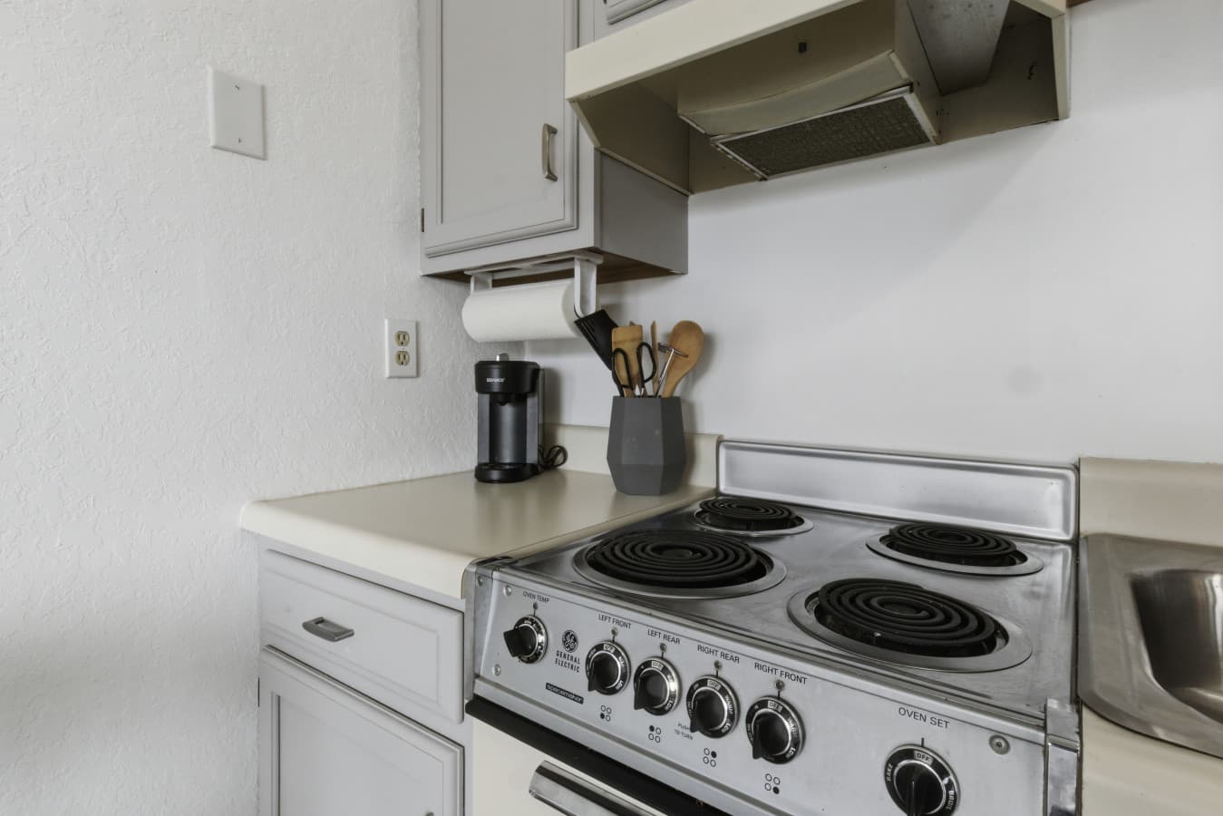 24-1442 Nichols Rd Unit D406 - 24.jpg