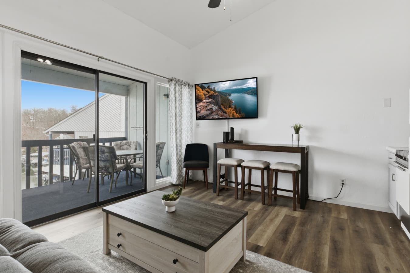 10-1442 Nichols Rd Unit D406 - 10.jpg