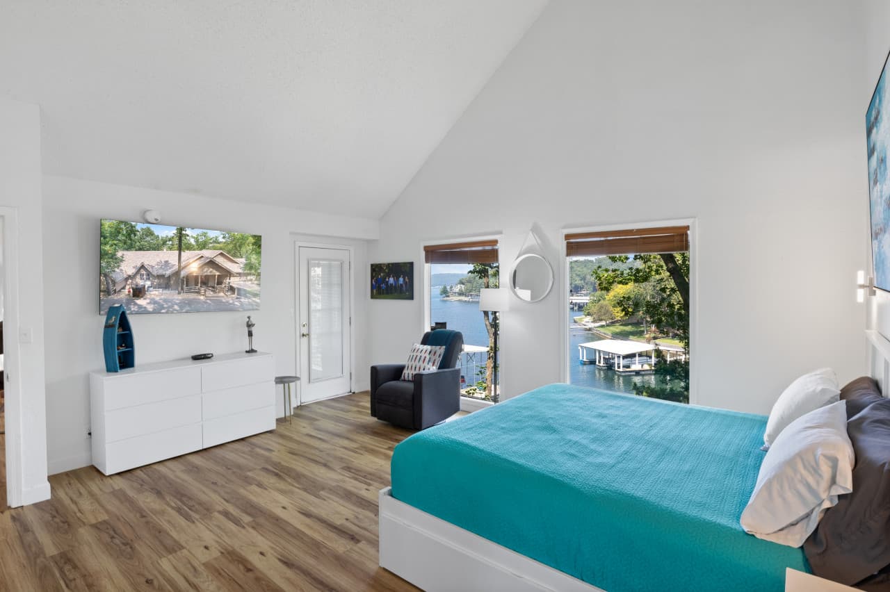 17-582 Moongate Dr - 18.jpg
