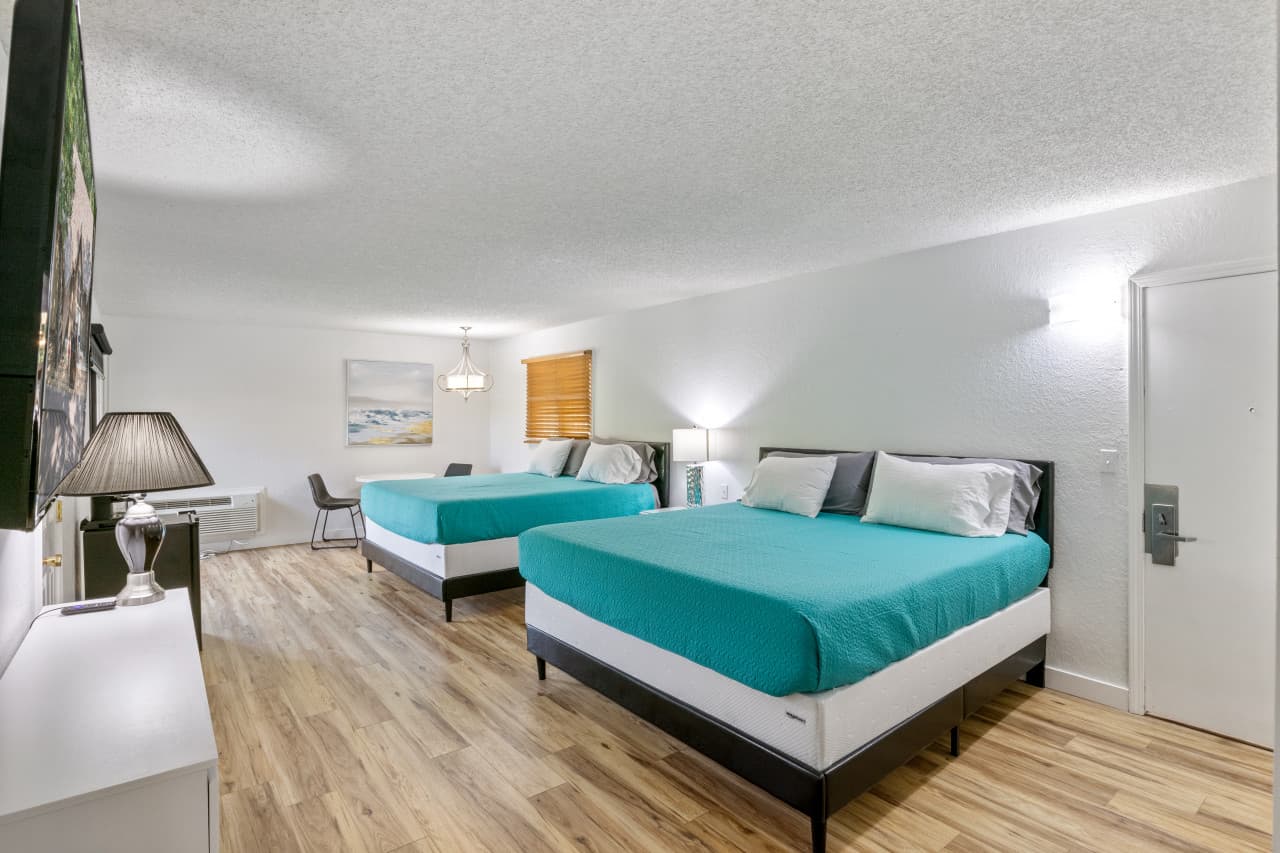 21-582 Moongate Dr - 22.jpg