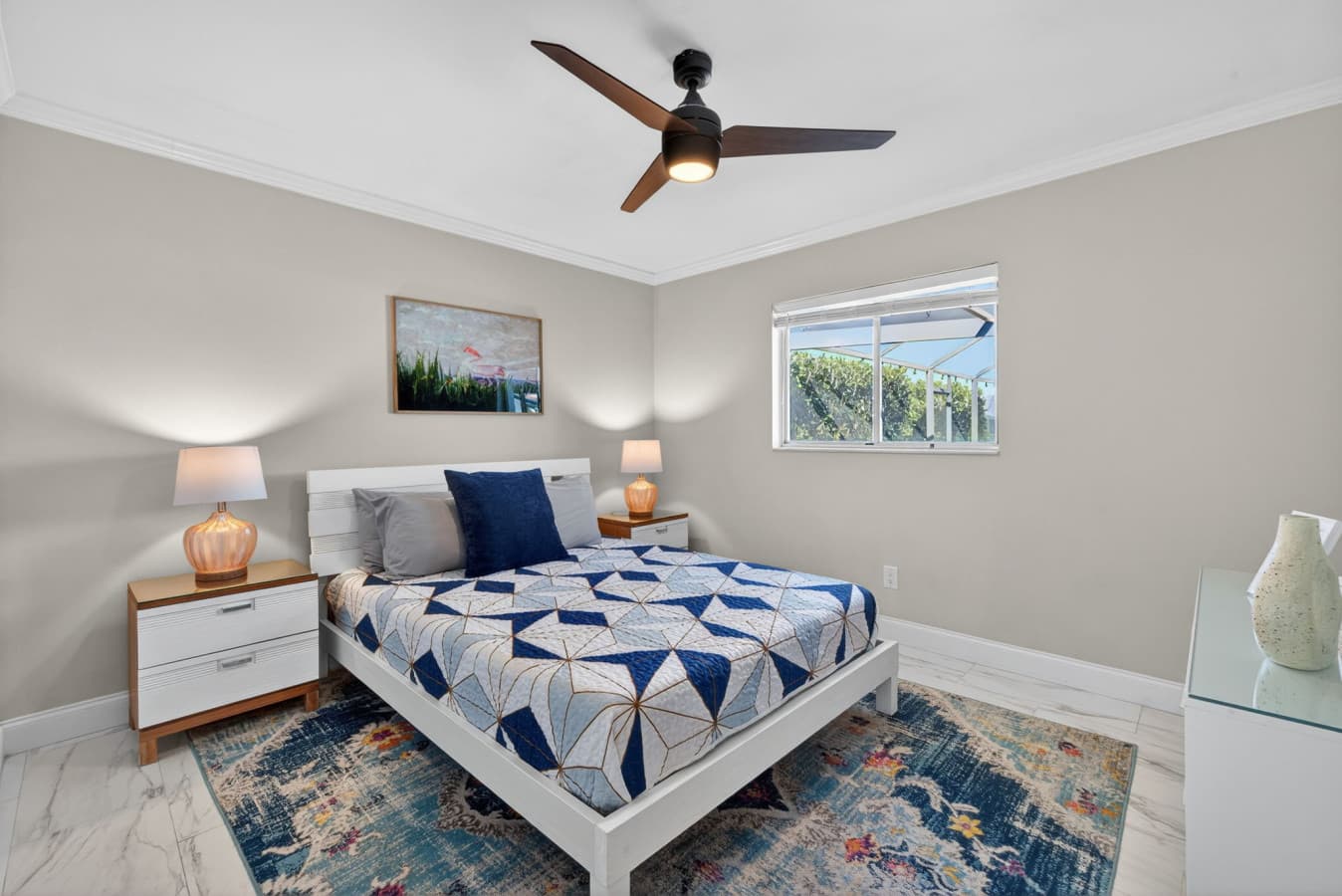 23-Guest Bedroom 1 of 2.jpg