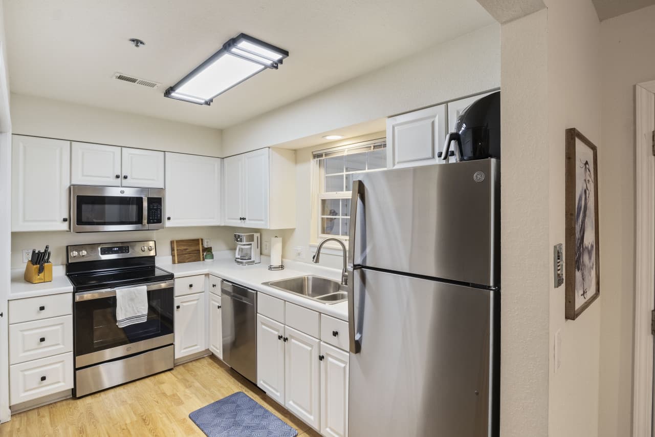 04-40 Lighthouse Rd UNIT 2-203 - 4.jpg