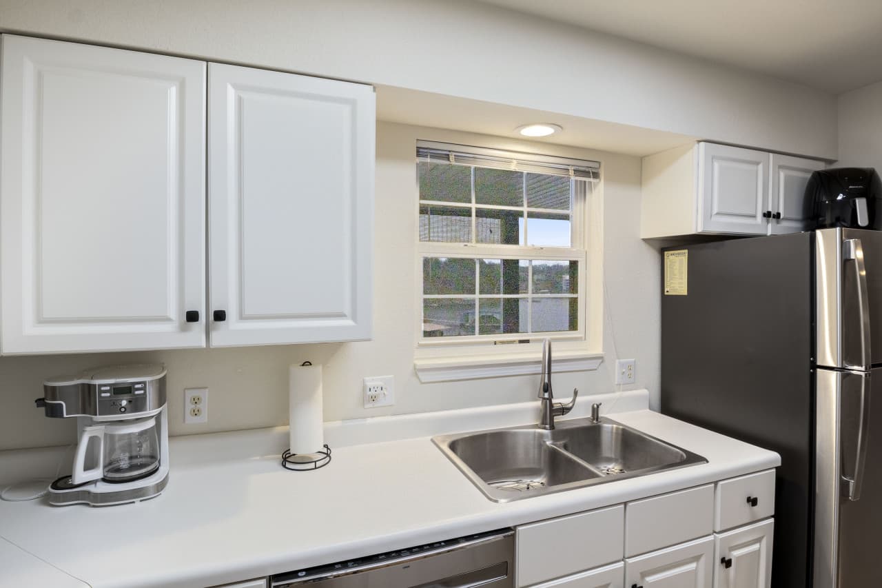 05-40 Lighthouse Rd UNIT 2-203 - 5.jpg