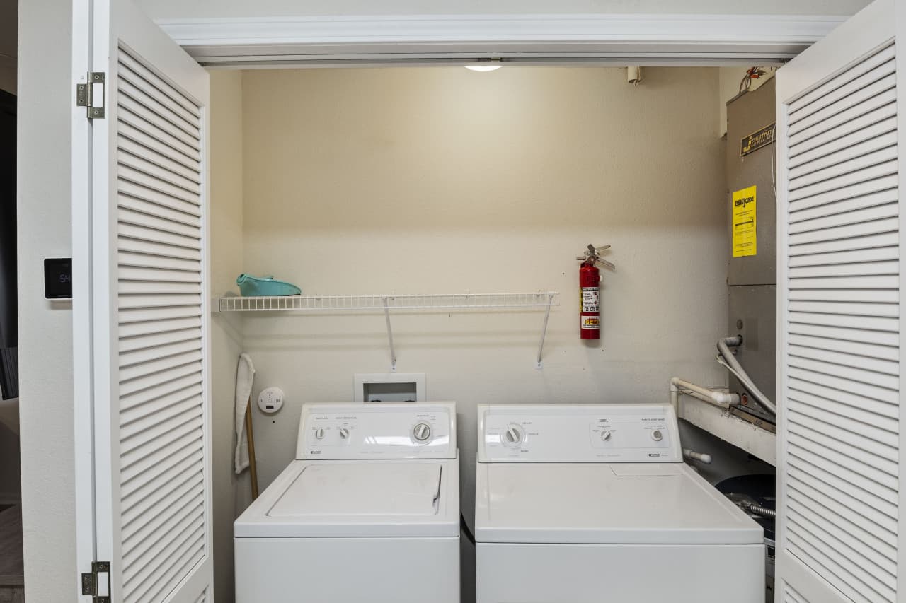 06-40 Lighthouse Rd UNIT 2-203 - 6.jpg
