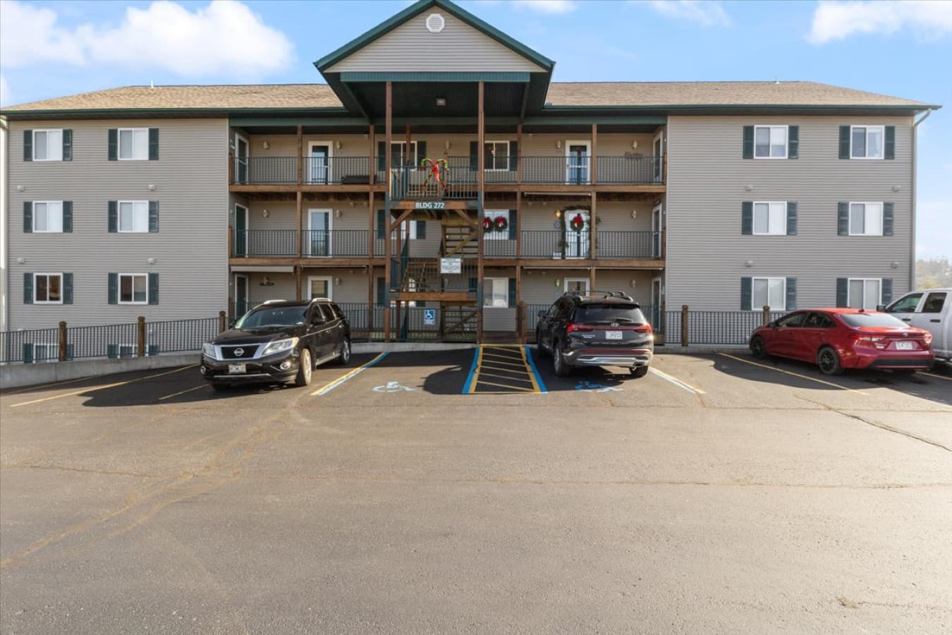 01-272 Cedar Glen Dr Unit 4C - 1.jpg