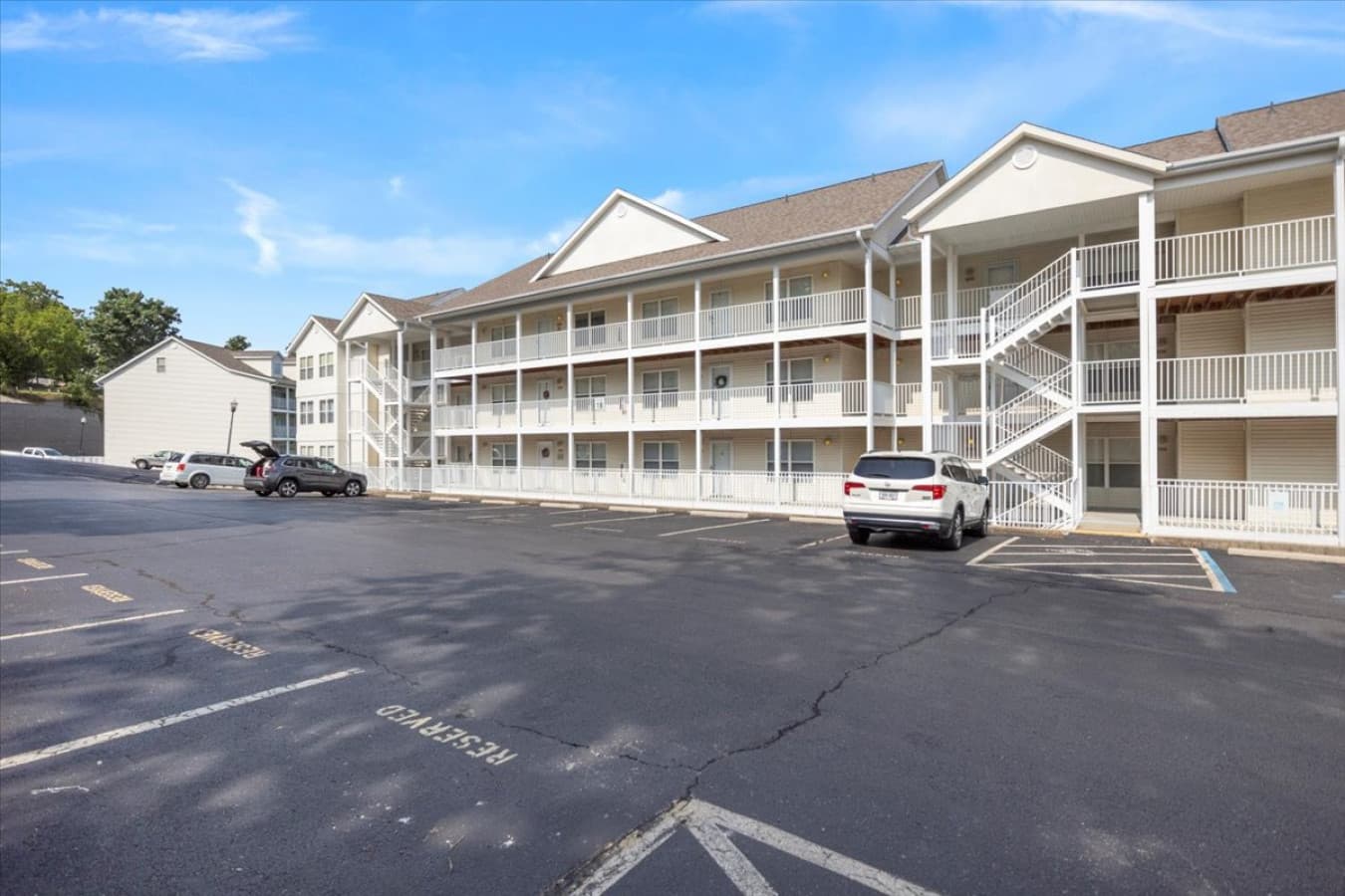 03-4800 Eagleview Dr 141B - 3.jpg
