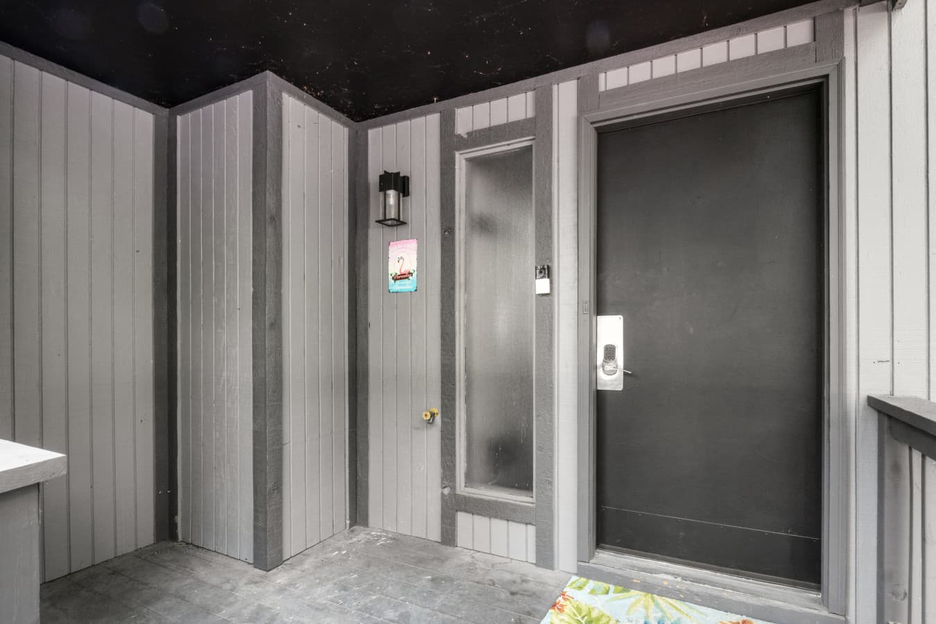 04-91 Moongate Dr - 4.jpg