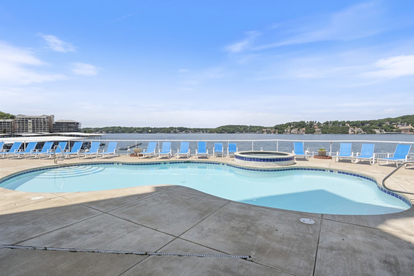30-151 Upper Monarch Cove Dr 5E - 30.jpg