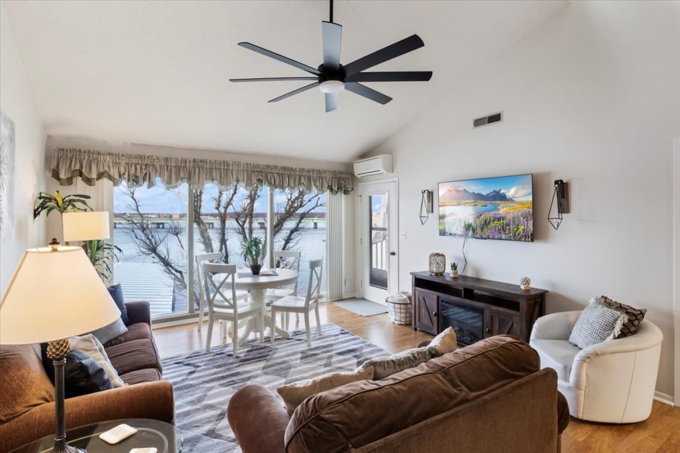 20-875 Parkside Pl 407A - 20.jpg