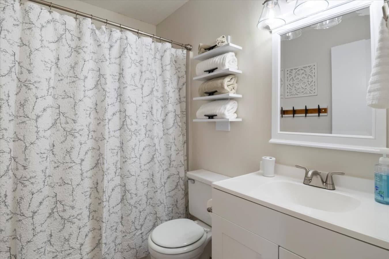 07-875 Parkside Pl 407A - 7.jpg