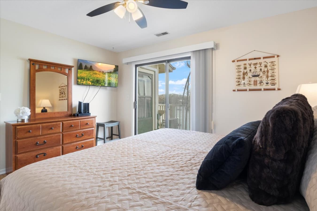 10-875 Parkside Pl 407A - 10.jpg
