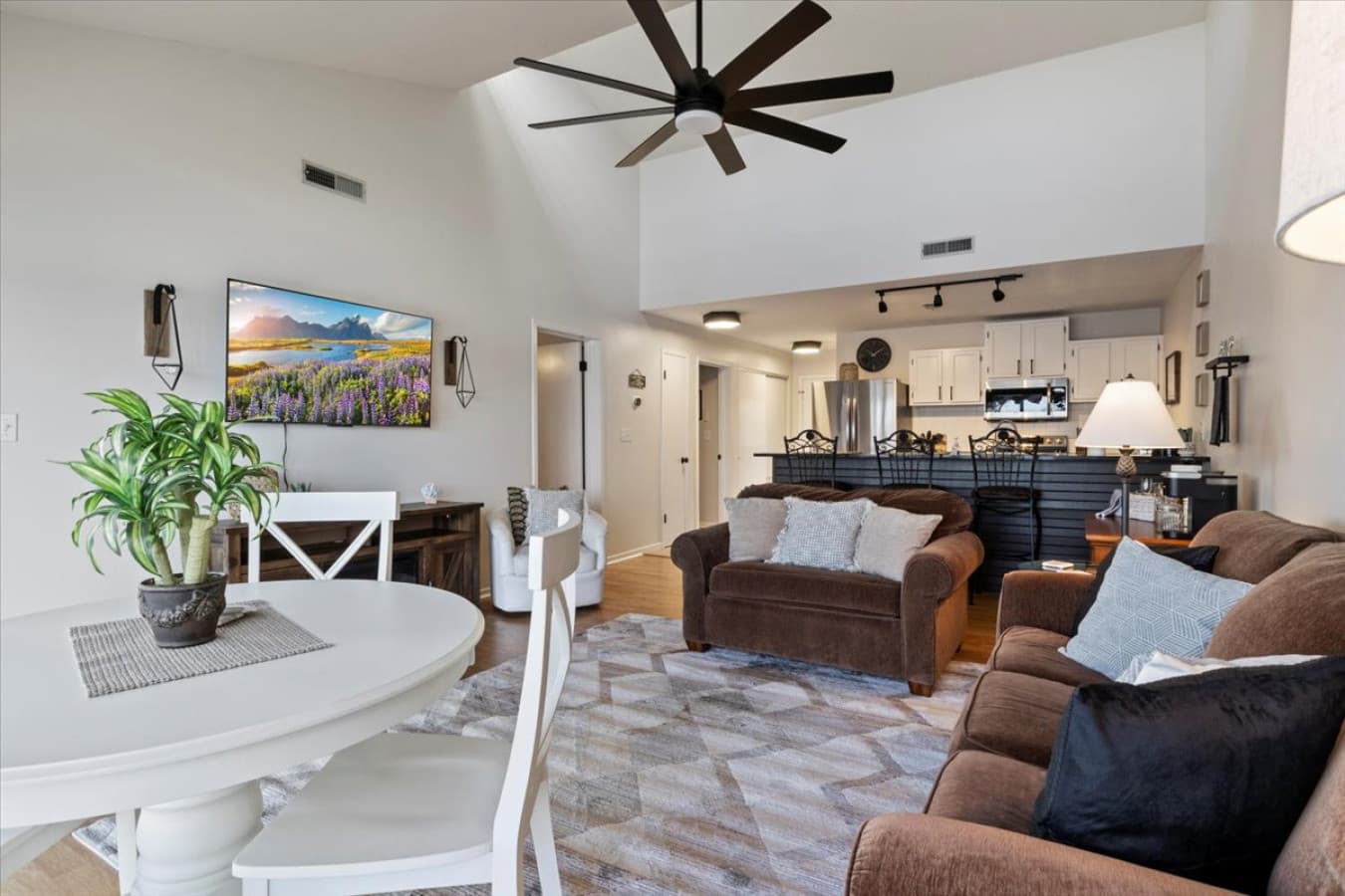 22-875 Parkside Pl 407A - 22.jpg