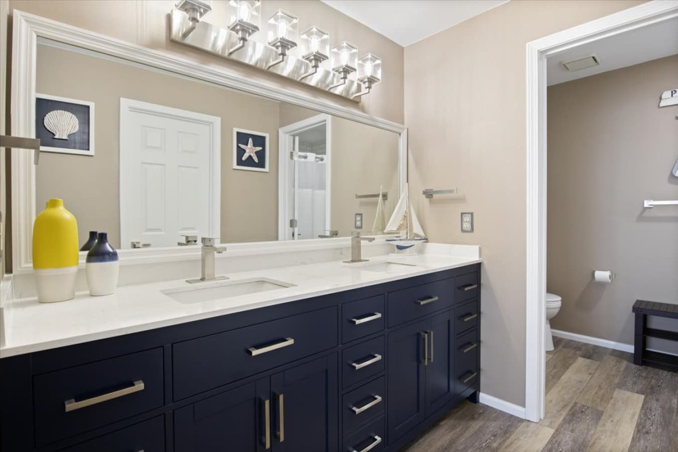 20-4897 Bridgepointe Dr 442 - 20.jpg