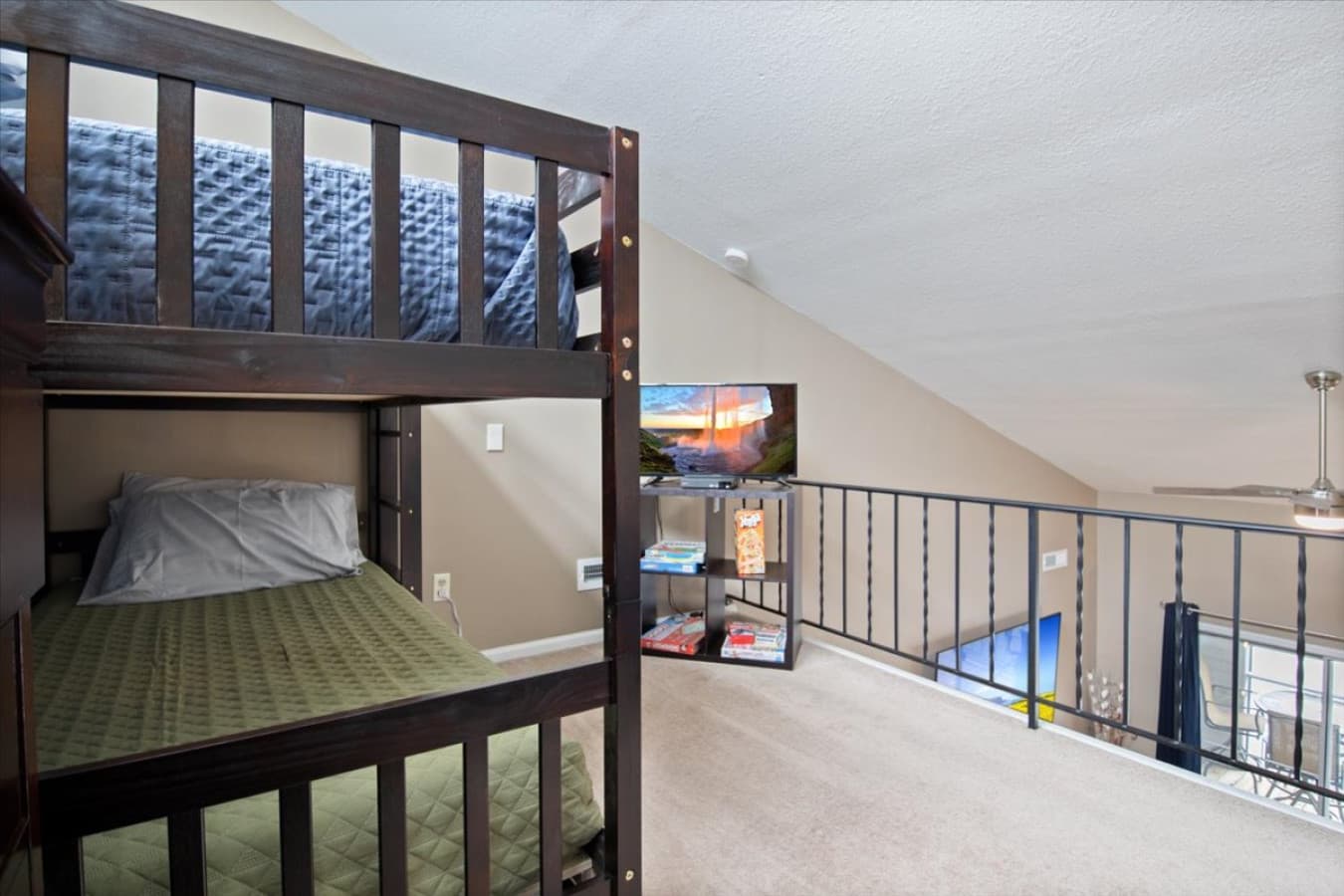 29-4897 Bridgepointe Dr 442 - 29.jpg