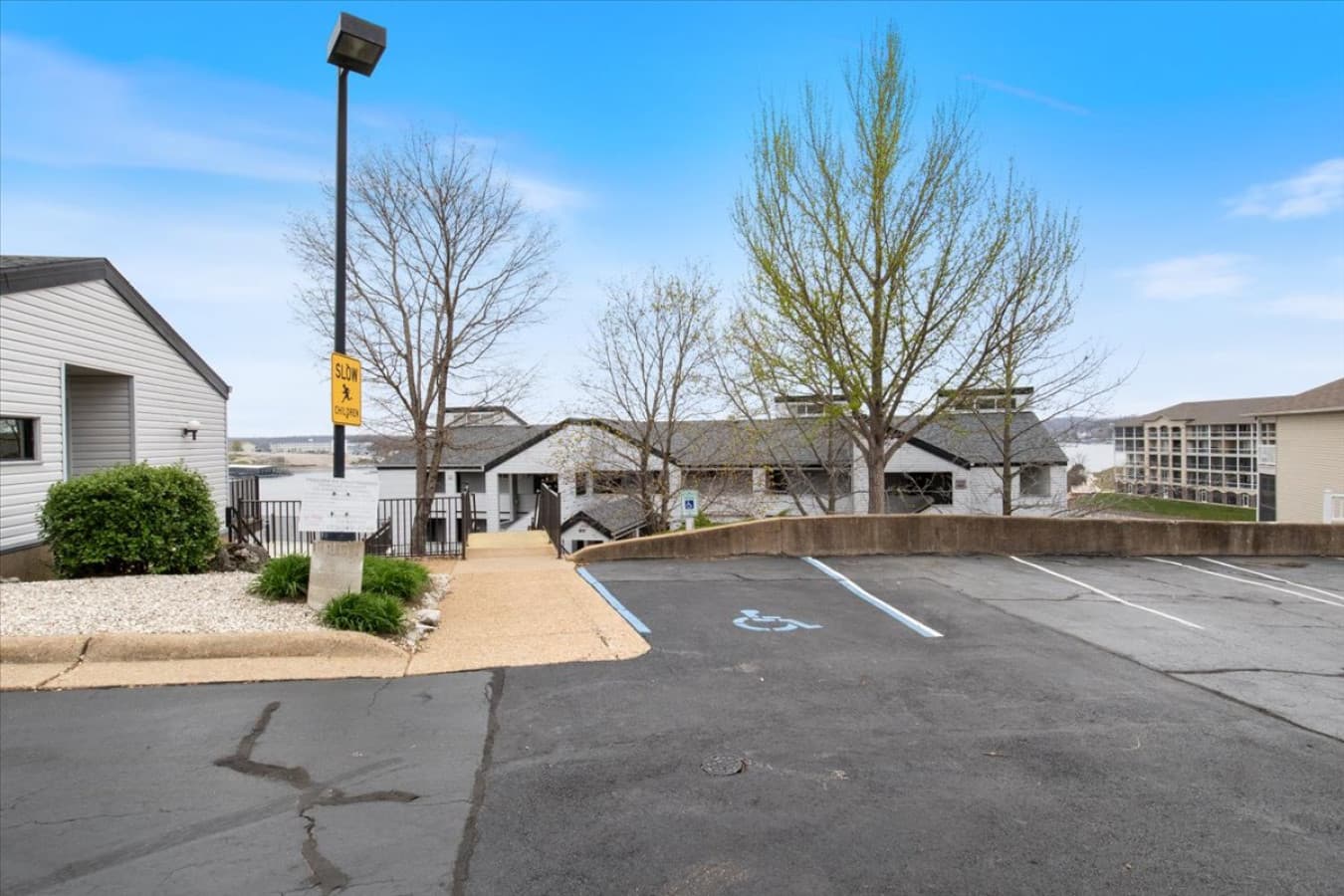 01-4897 Bridgepointe Dr 442 - 1.jpg
