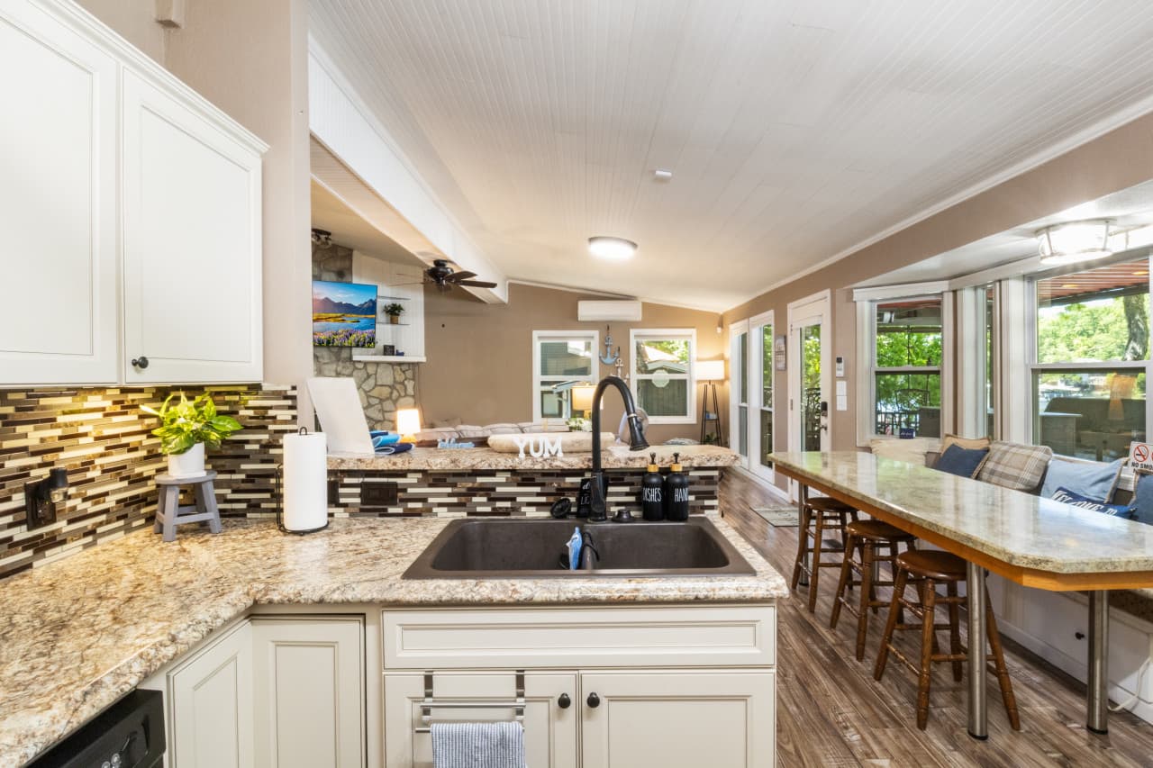 35-30878 Hickory Rd - 29.jpg