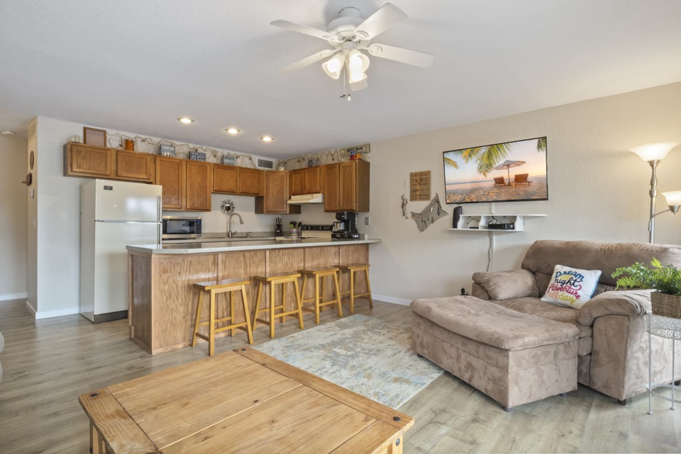 10-71 Southwood Shores Pl 2D - 10.jpg
