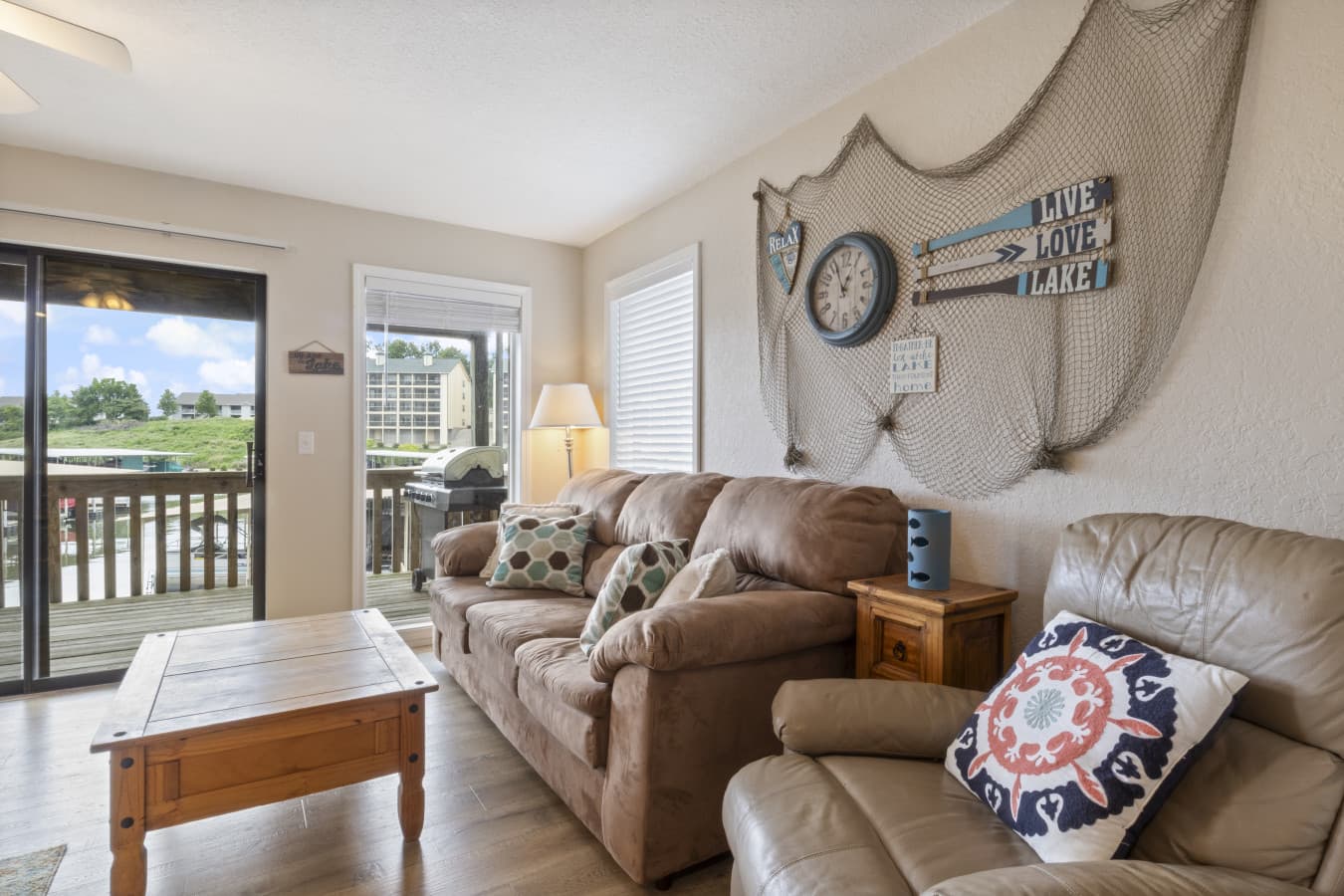 09-71 Southwood Shores Pl 2D - 9.jpg