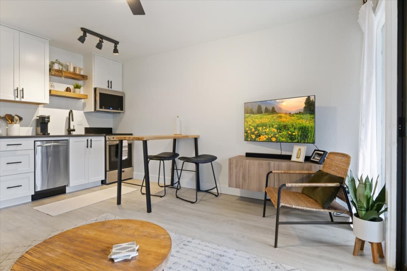 13-159 Southwood Shores Pl 3B - 13.jpg