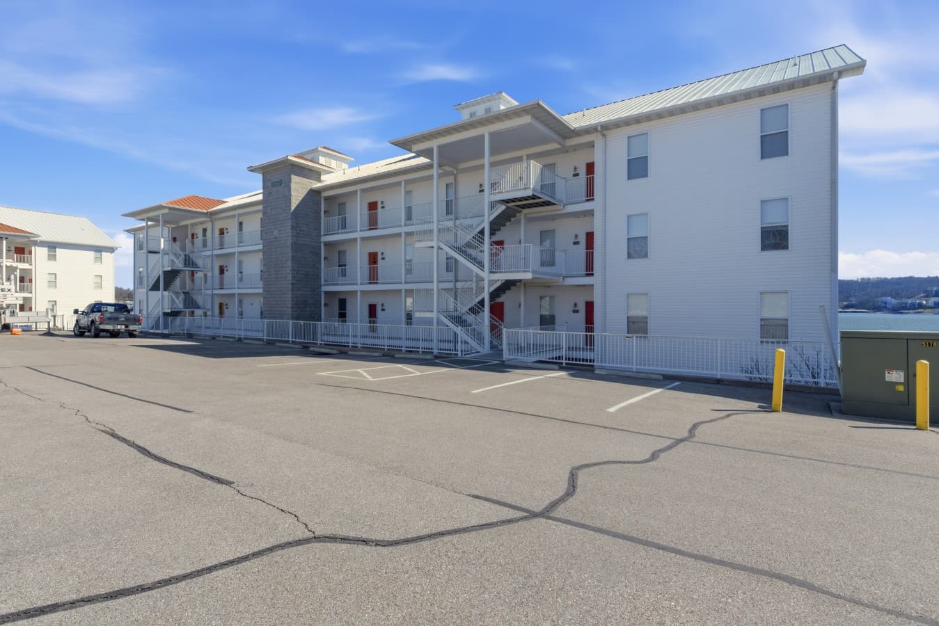 04-62 Knox Rd UNIT V502 - 4.jpg