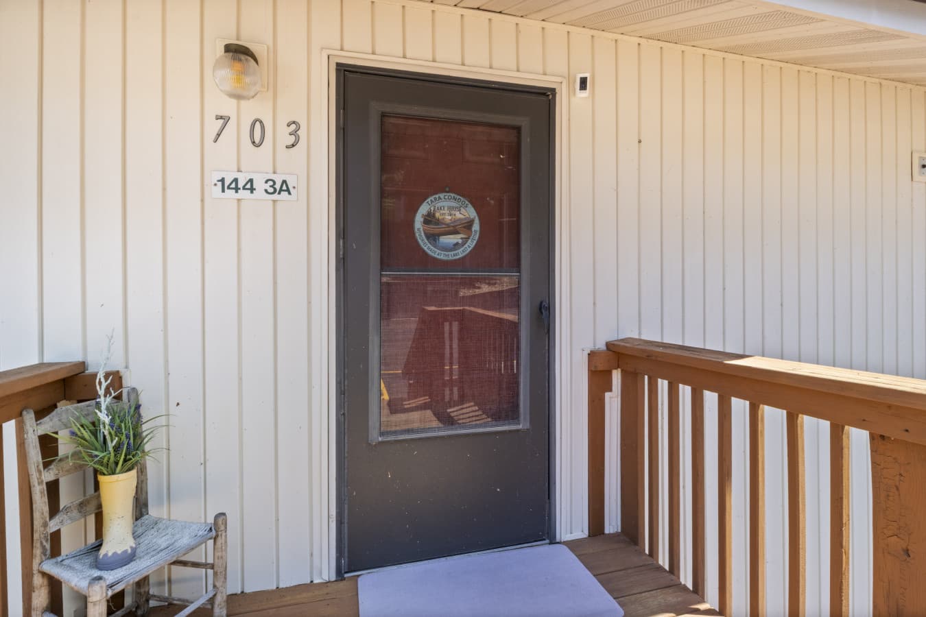 02-144 Tara Rd 703A - 2.jpg