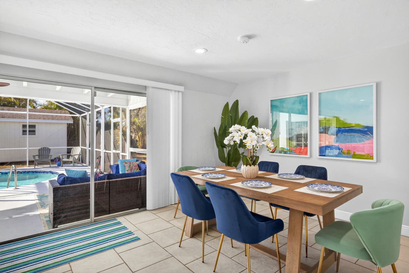 9-Dining Room 2.jpg