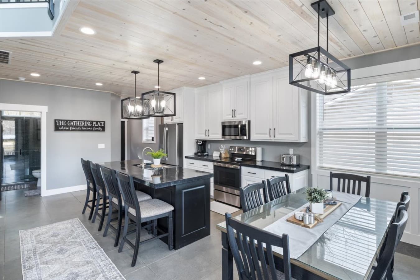22-27578 Nolan Rd - 22.jpg