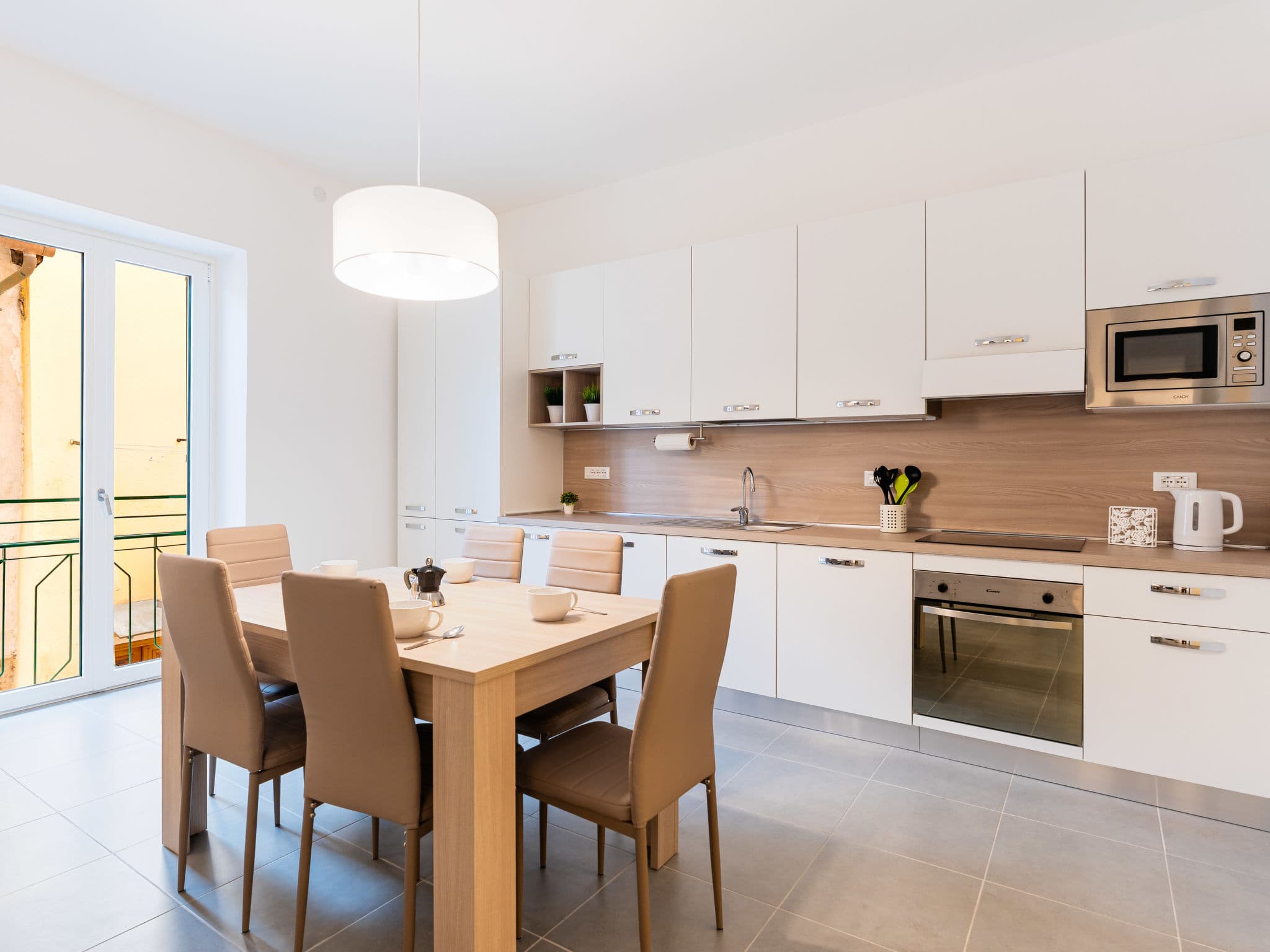 Kitchen / Dining Room