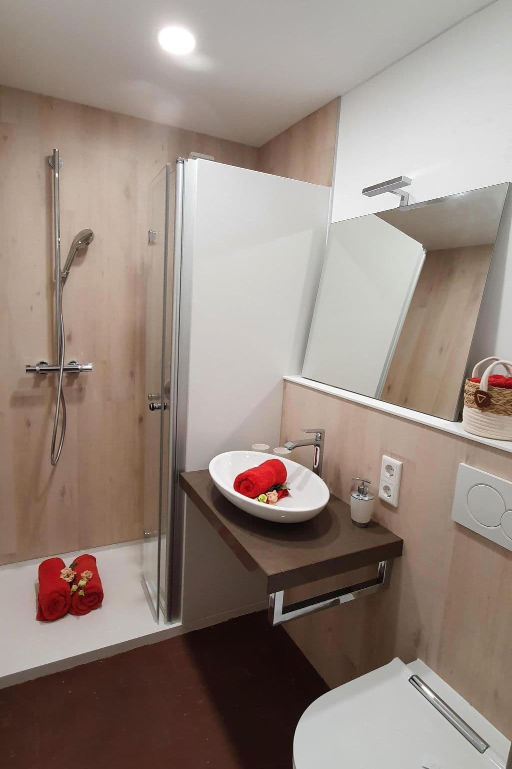 Bathroom / Wellness