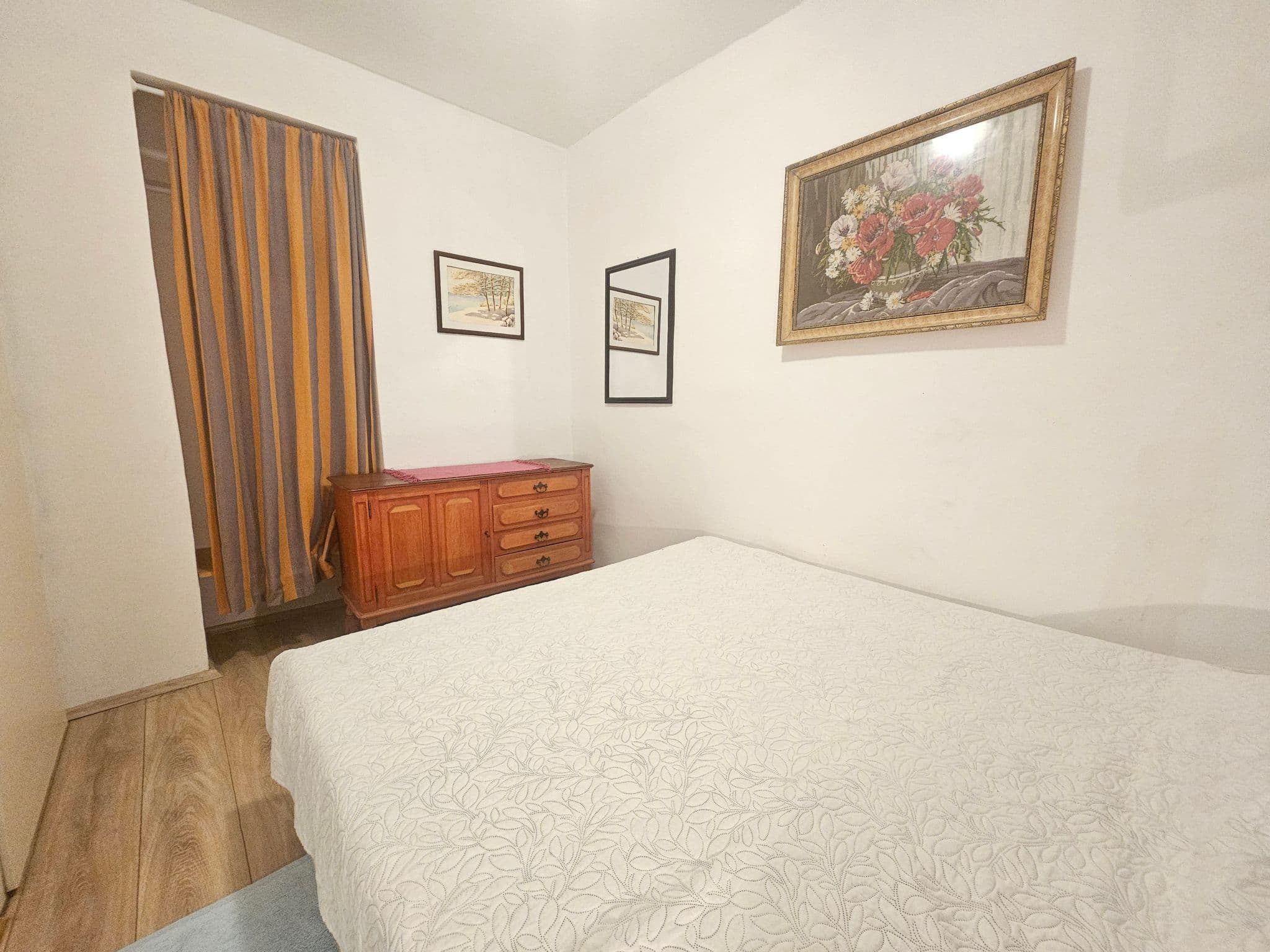 Gallery Image 19