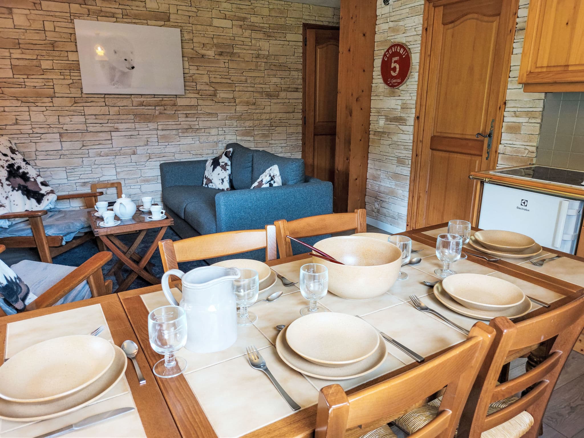 Kitchen / Dining Room