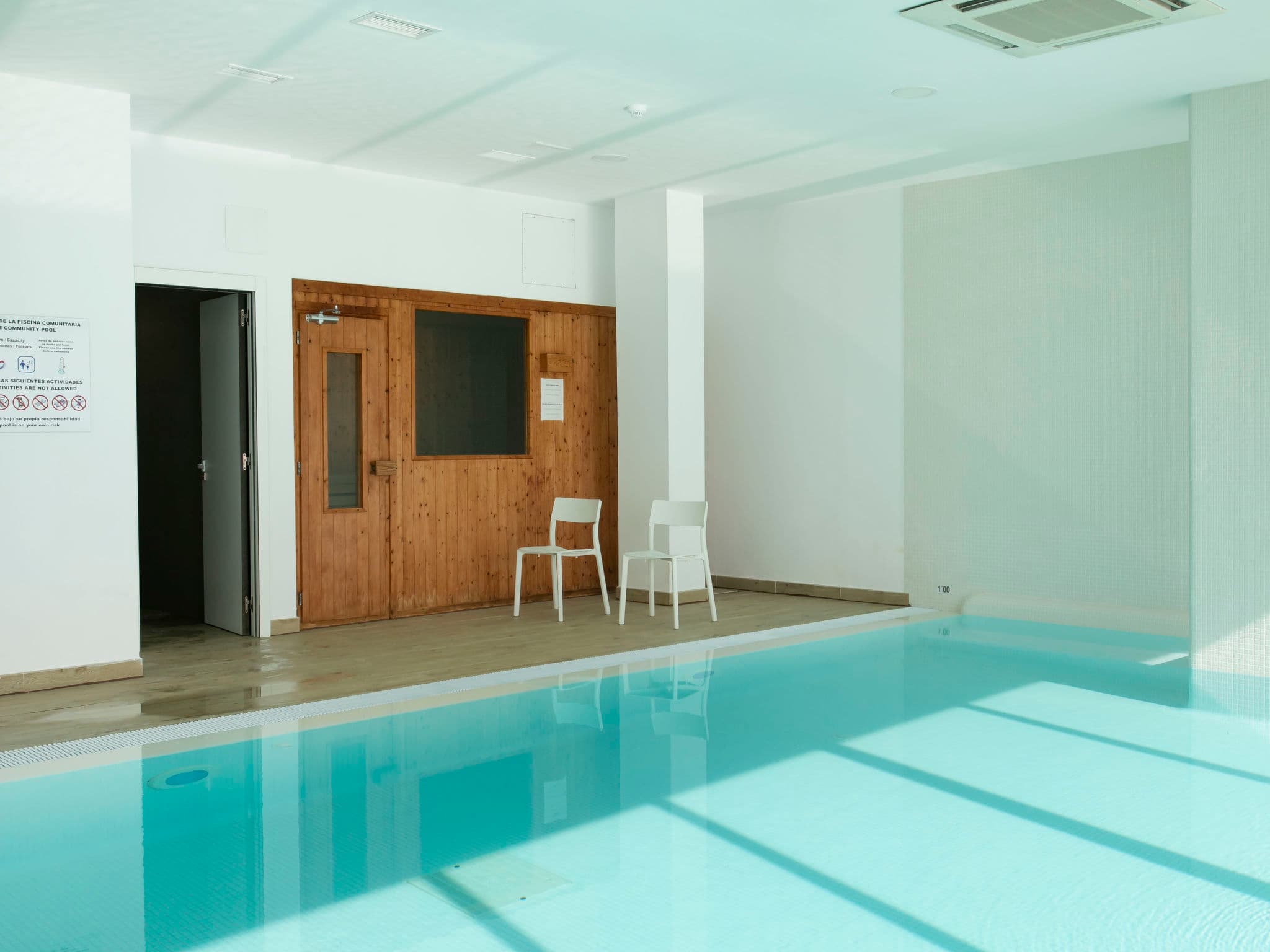 Pool Indoor