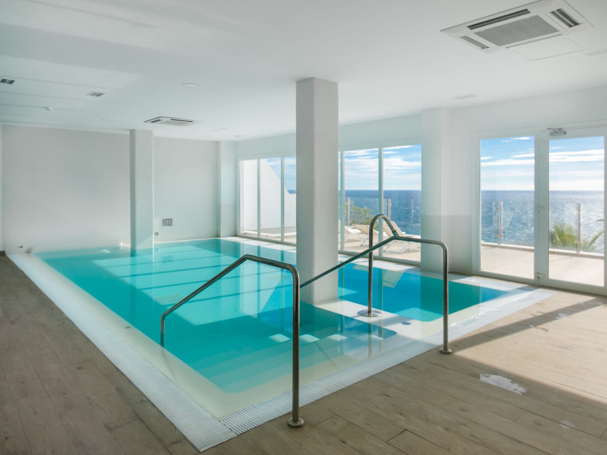 Pool Indoor