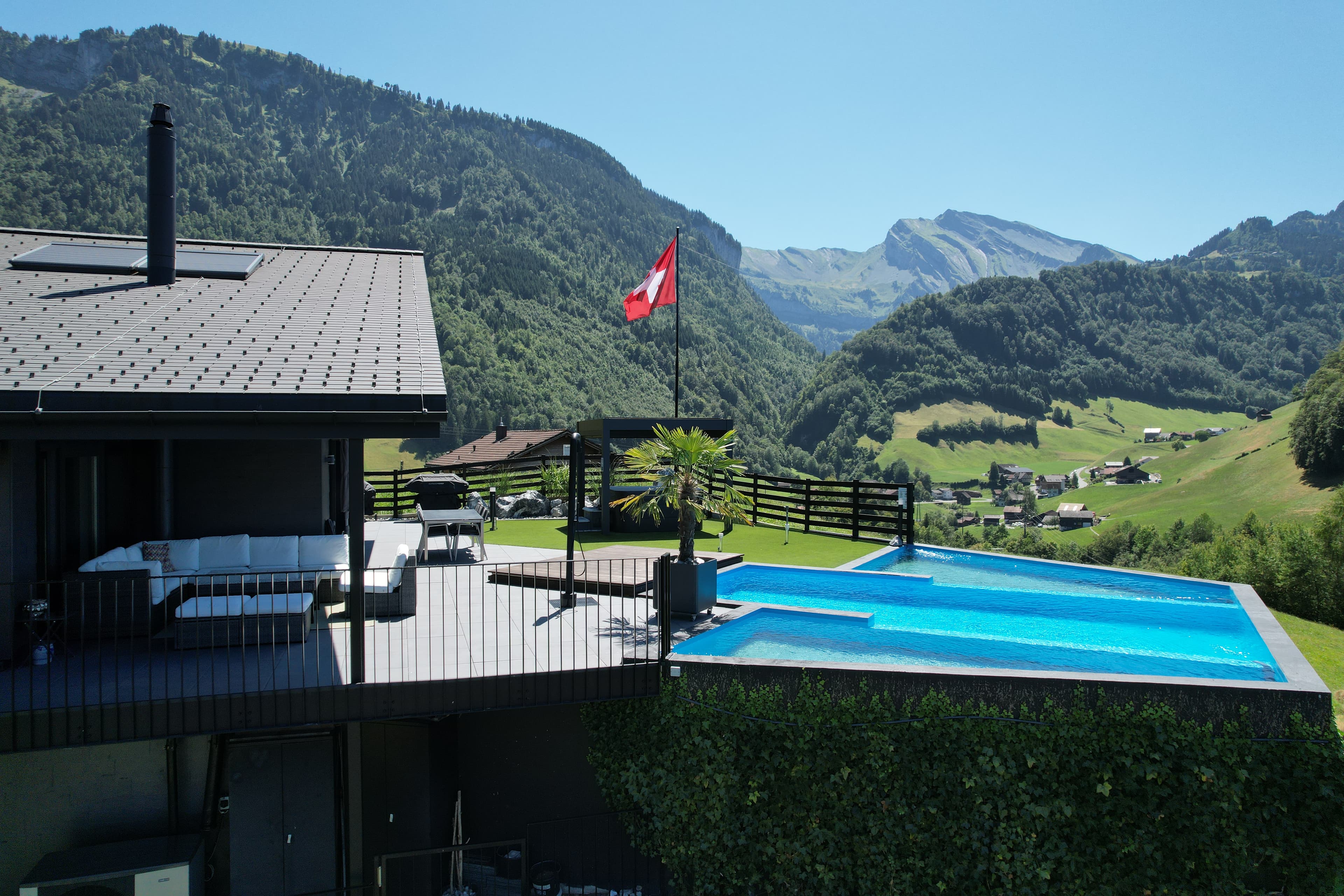 Villa tauris outdoor 03 natural pool swiss alps