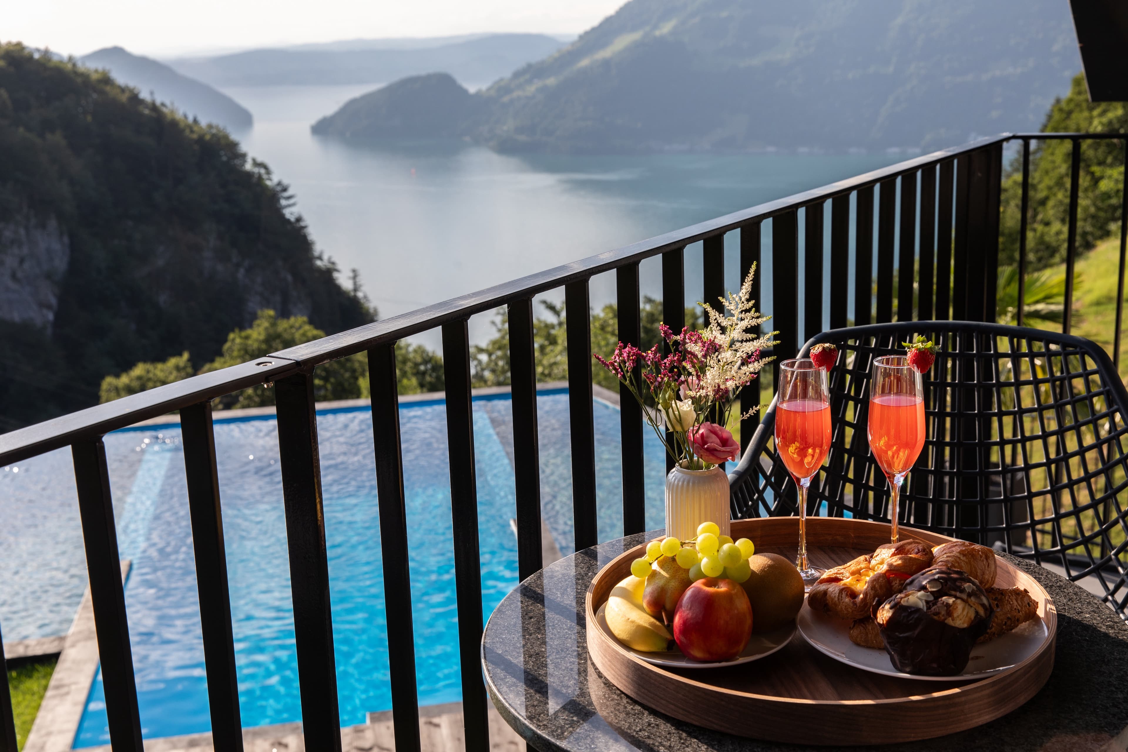Villa tauris outdoor 09 balcony breakfast lake lucerne