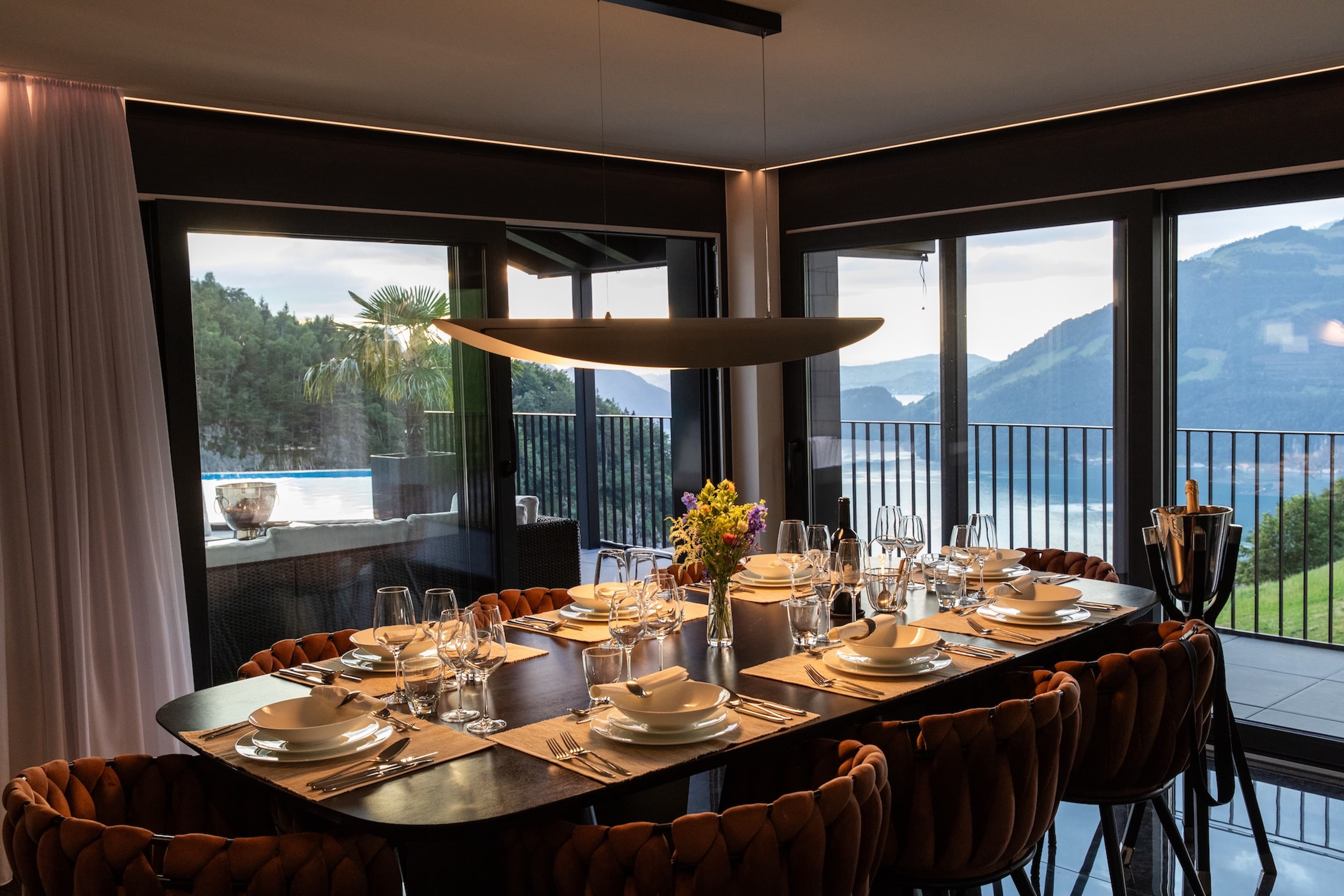 Villa tauris dining room lake lucerne view