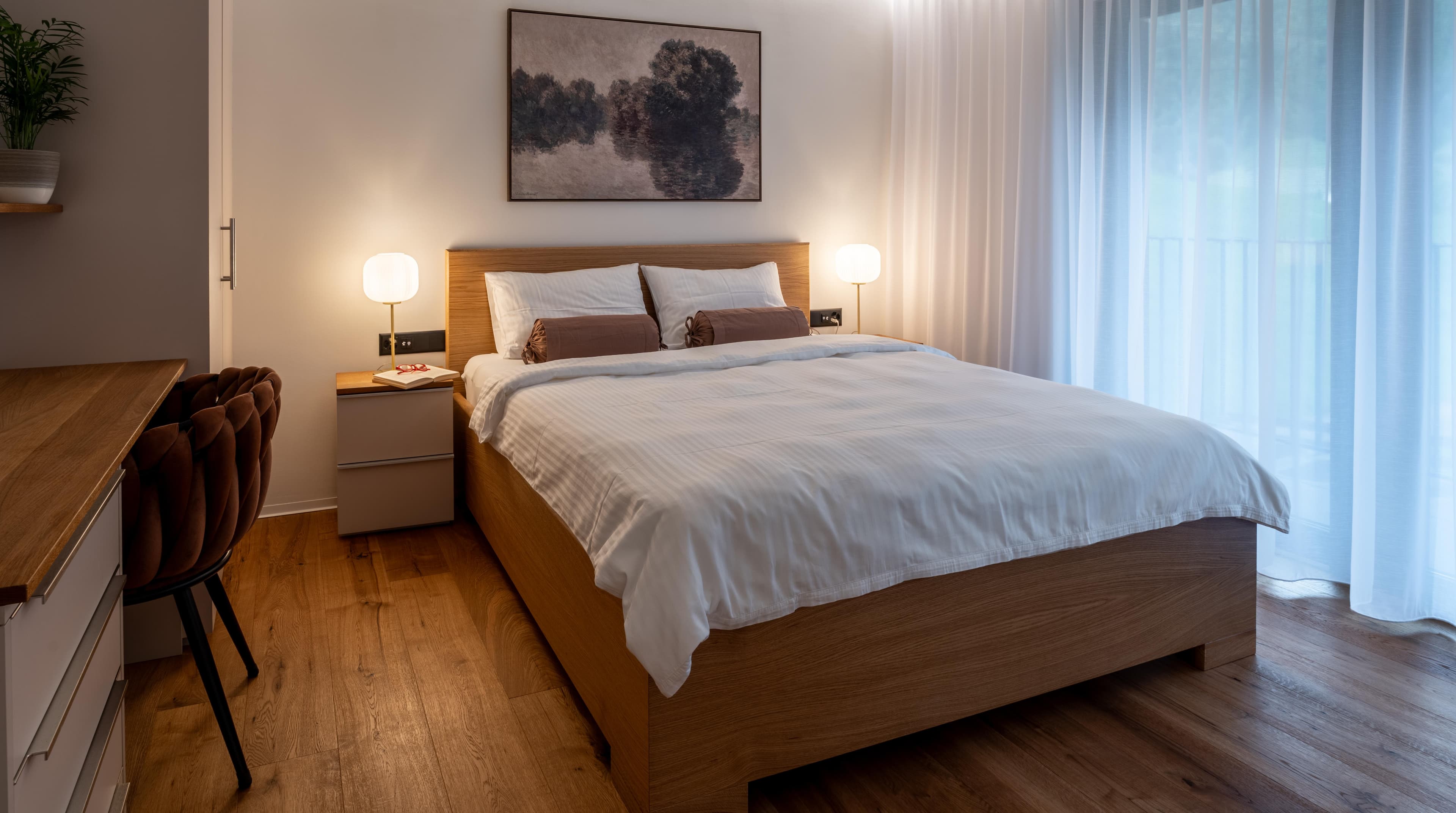 Villa tauris bedroom main floor en suite balcony