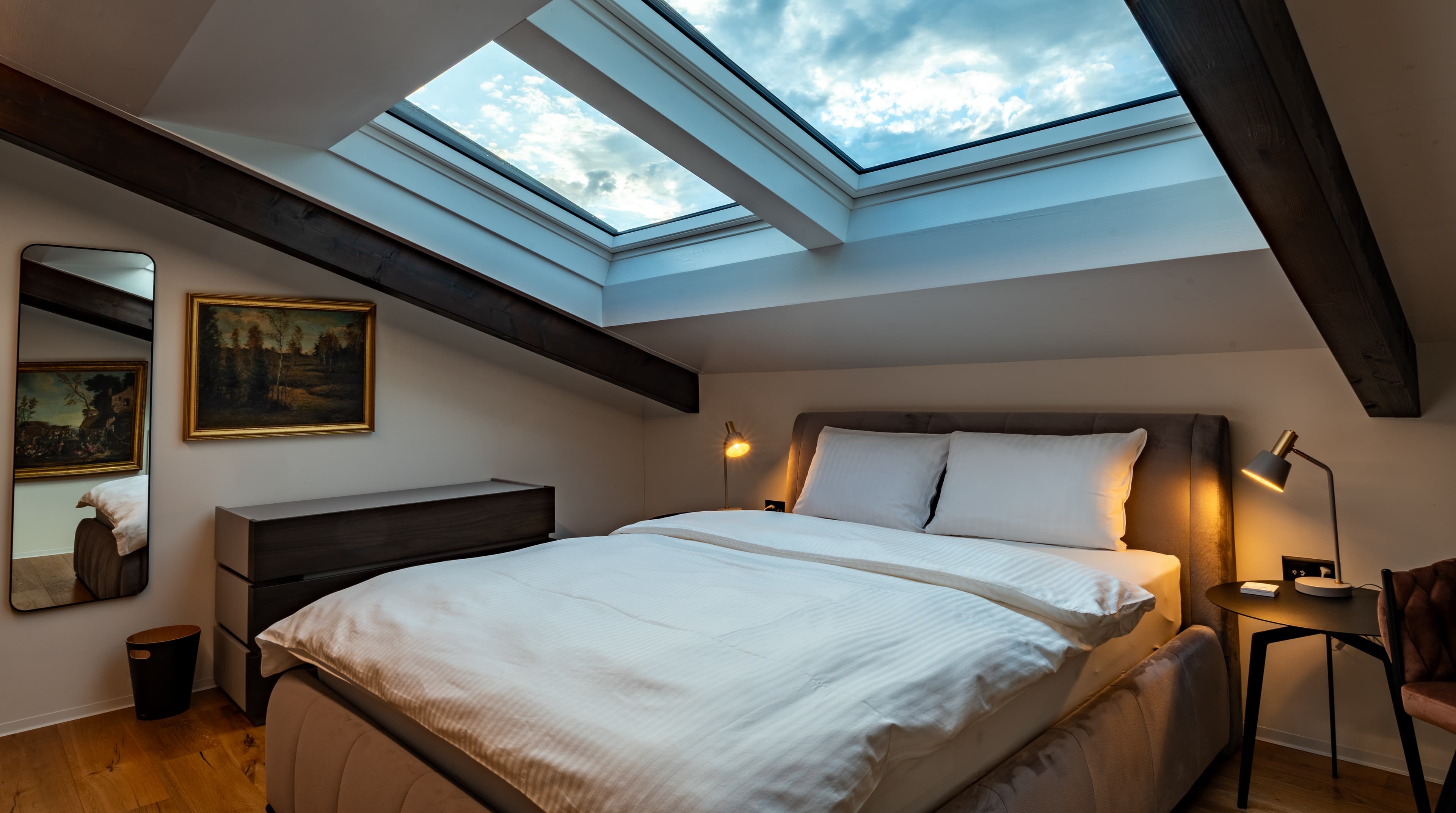 Villa tauris bedroom upper floor skylight