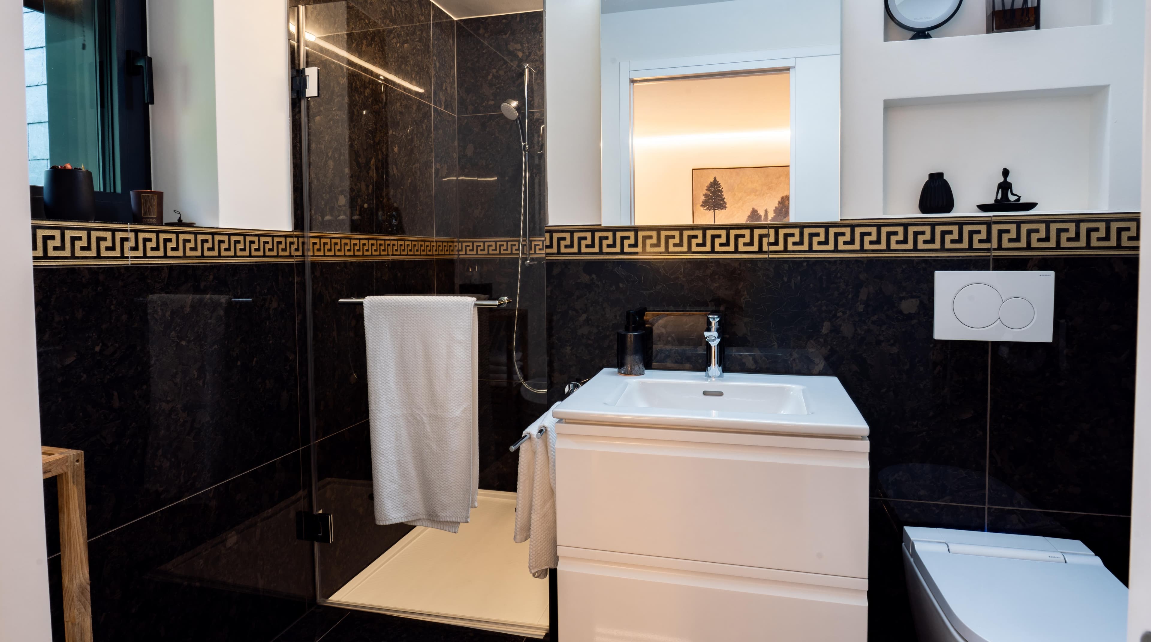 Villa tauris en suite bathroom shower
