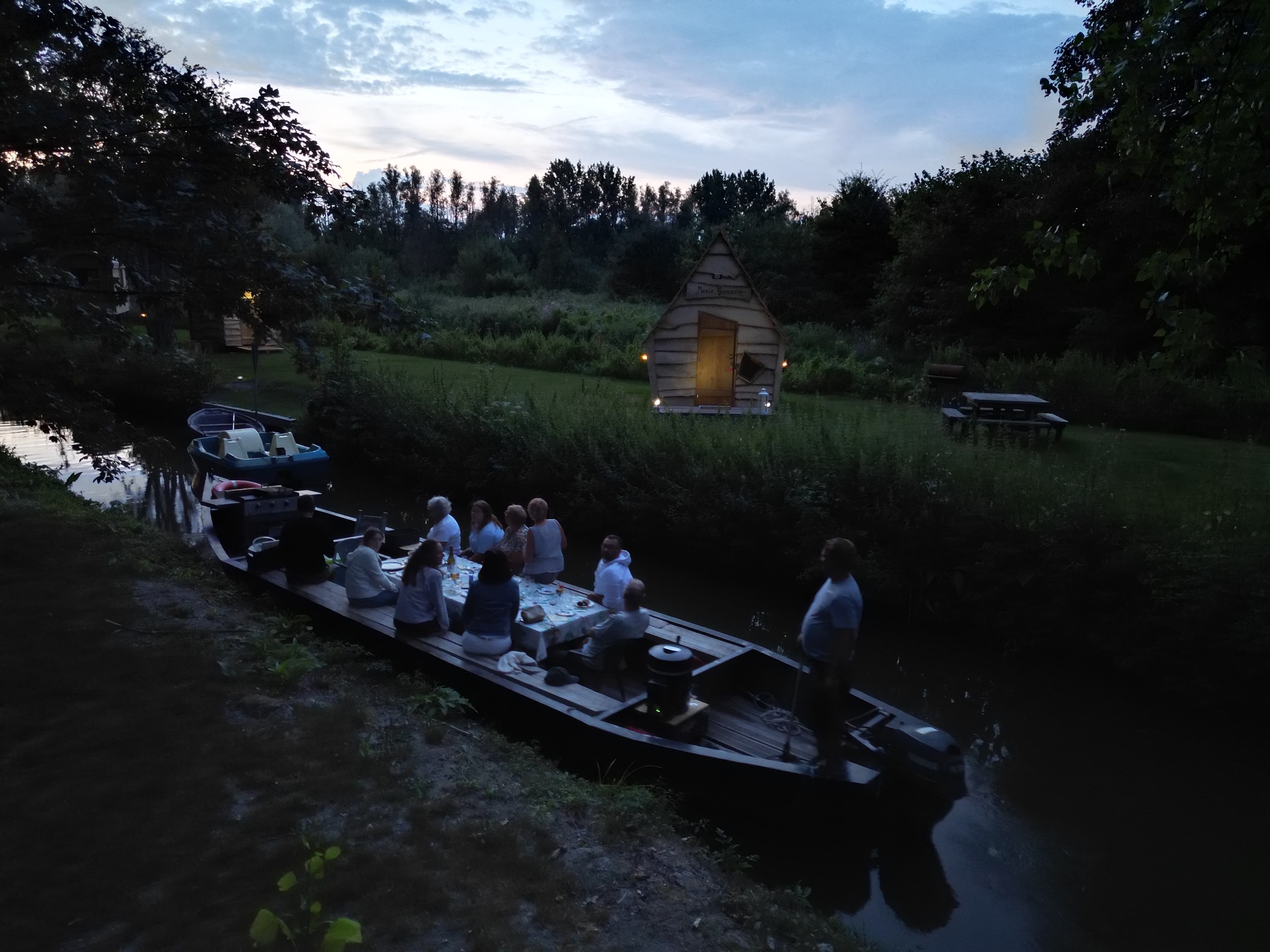 Retour de nuit sur votre île 