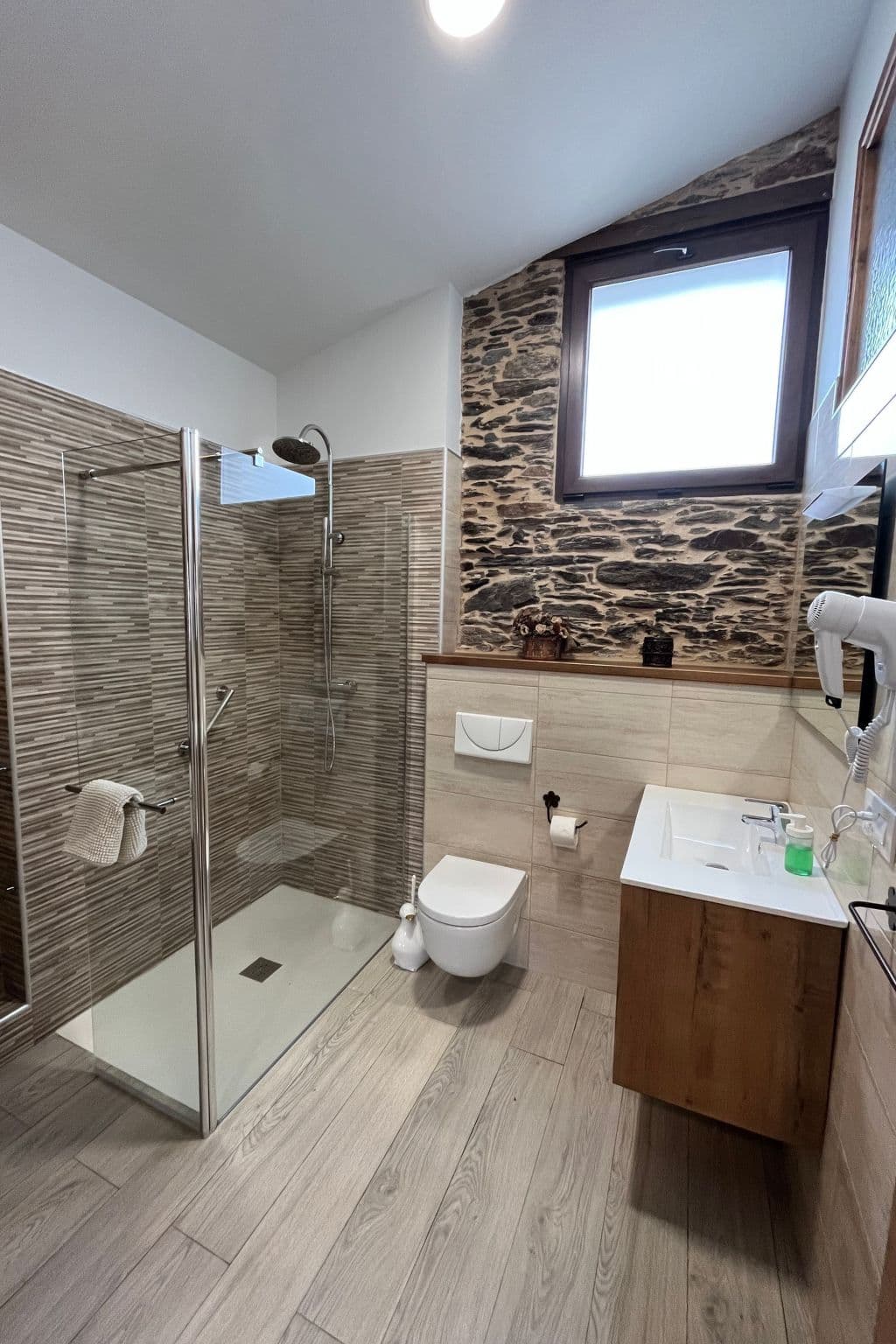 Bathroom / Wellness