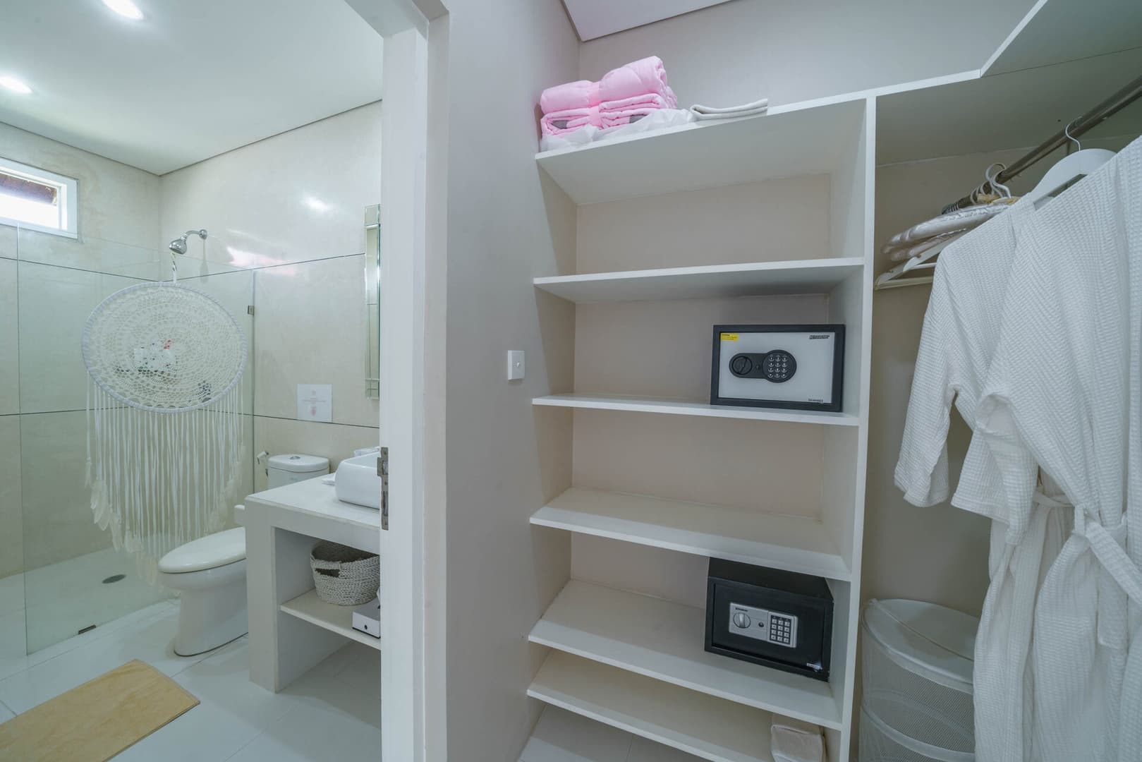 Gallery Image 19