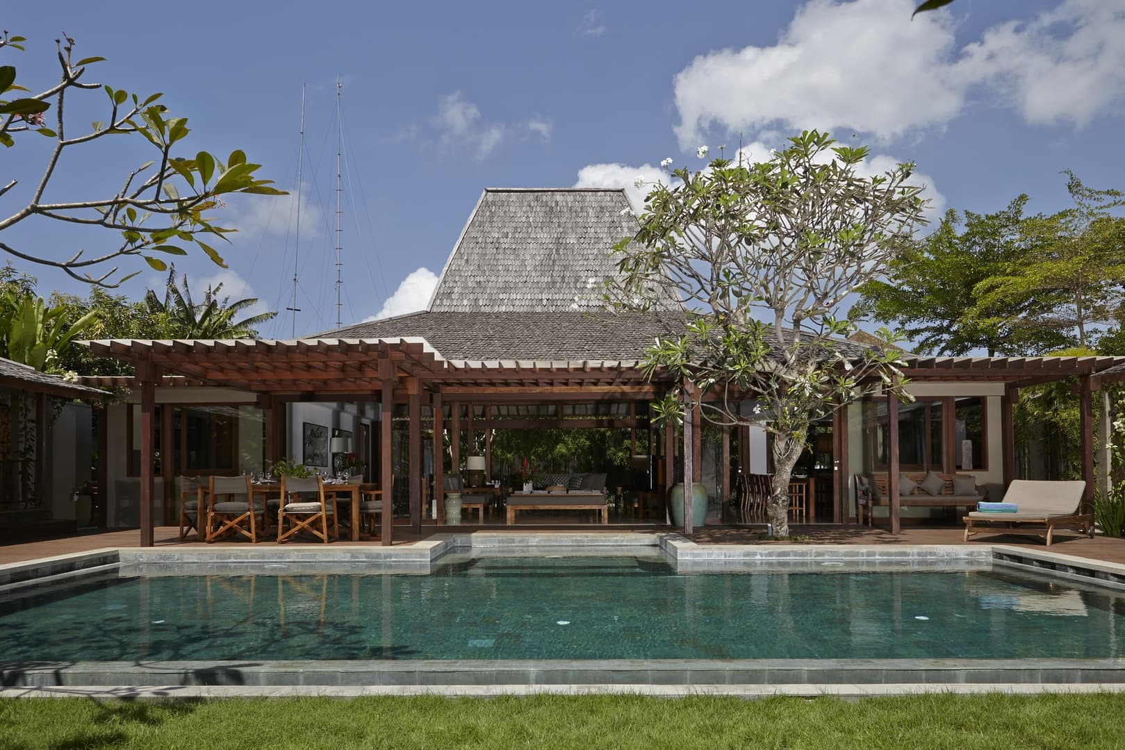 Gallery Image 316
