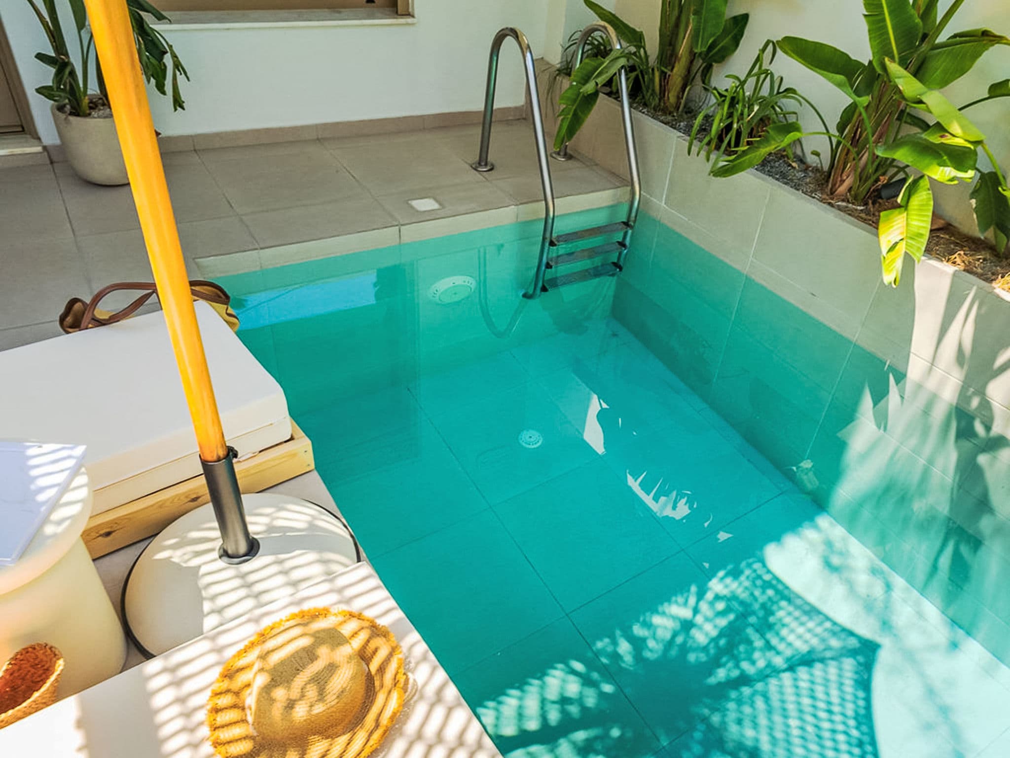 Pool Indoor