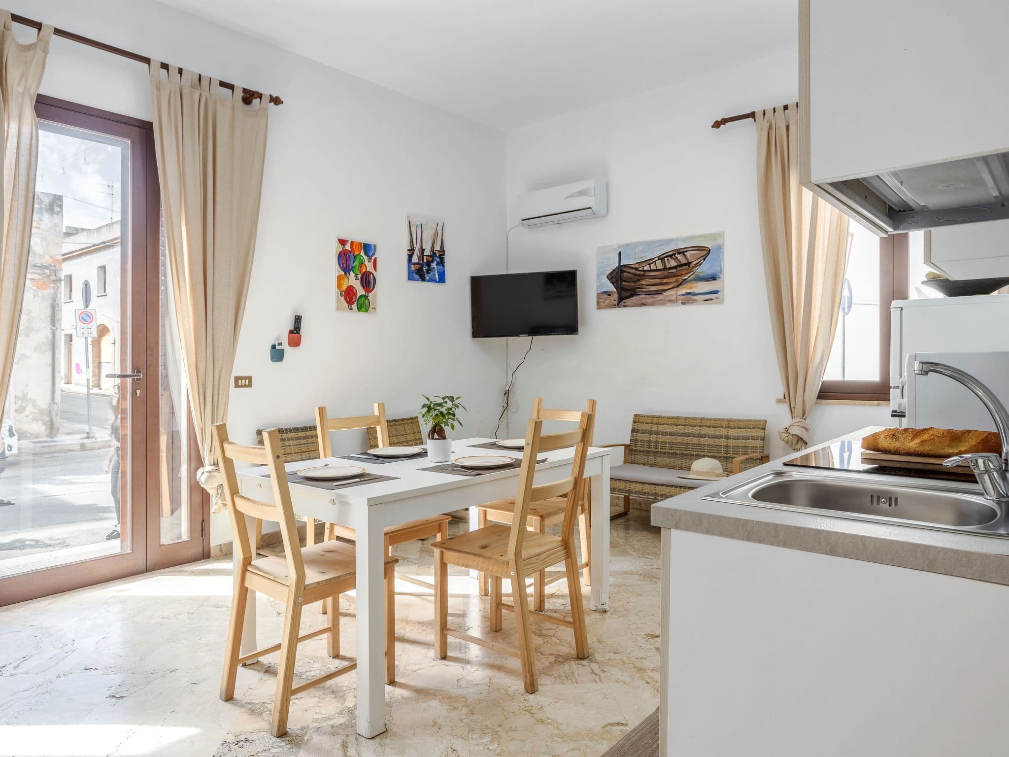 Kitchen / Dining Room